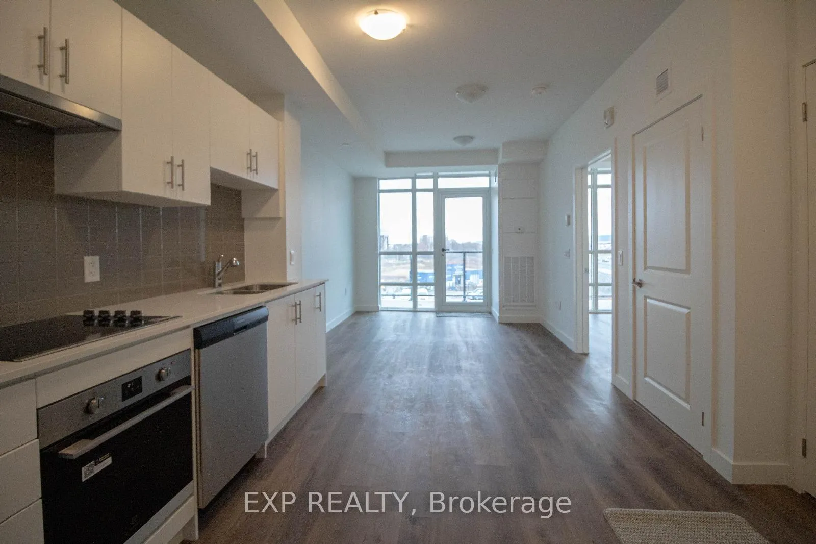 Photo 3 of Unit 420, 461 Green Road, Hamilton, Stoney Creek — HOMEH