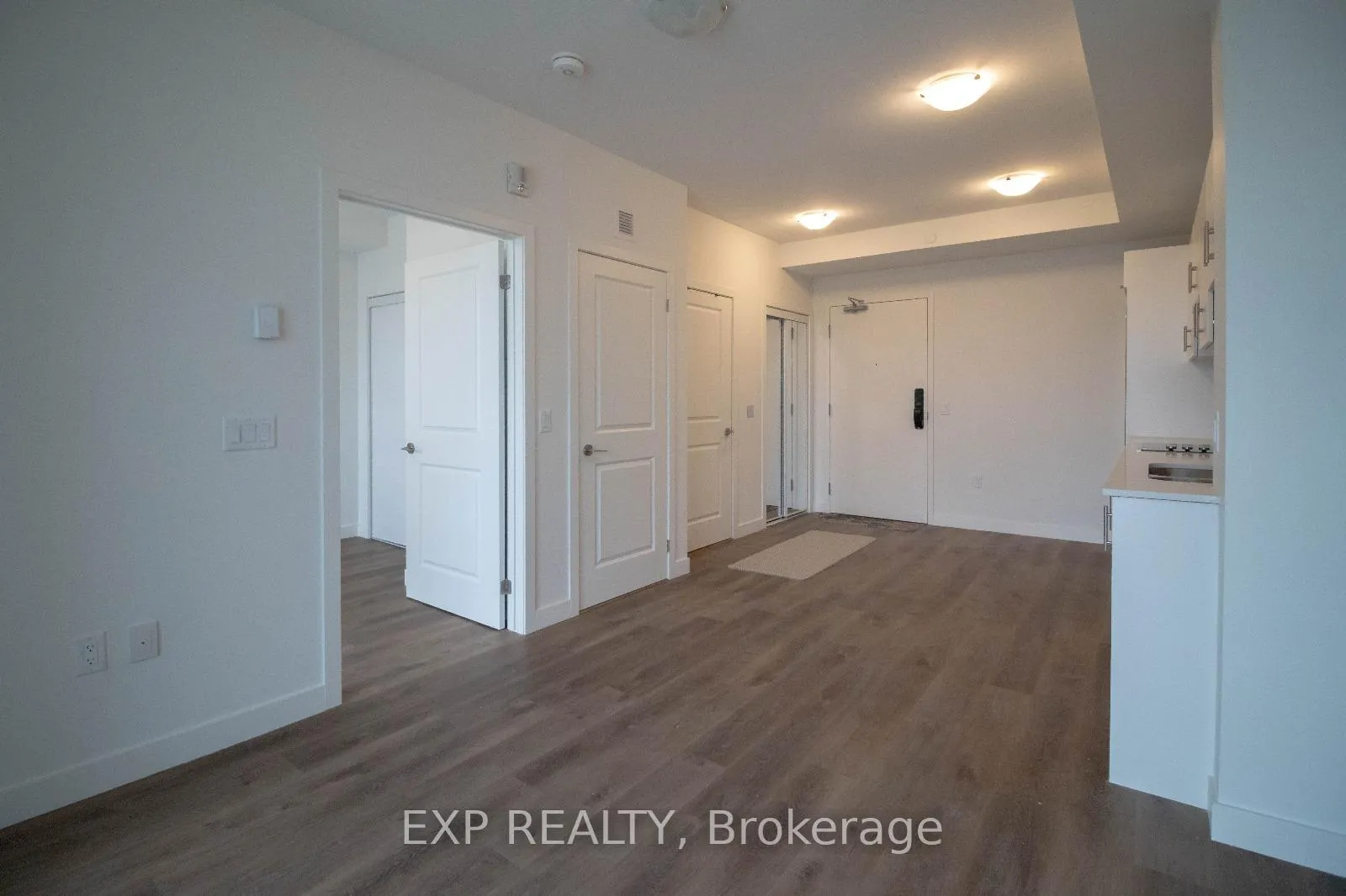 Photo 6 of Unit 420, 461 Green Road, Hamilton, Stoney Creek — HOMEH