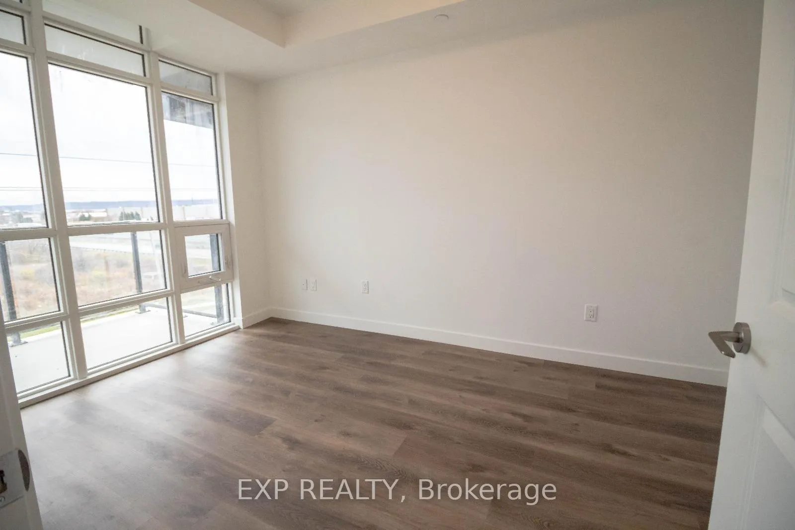 Photo 7 of Unit 420, 461 Green Road, Hamilton, Stoney Creek — HOMEH