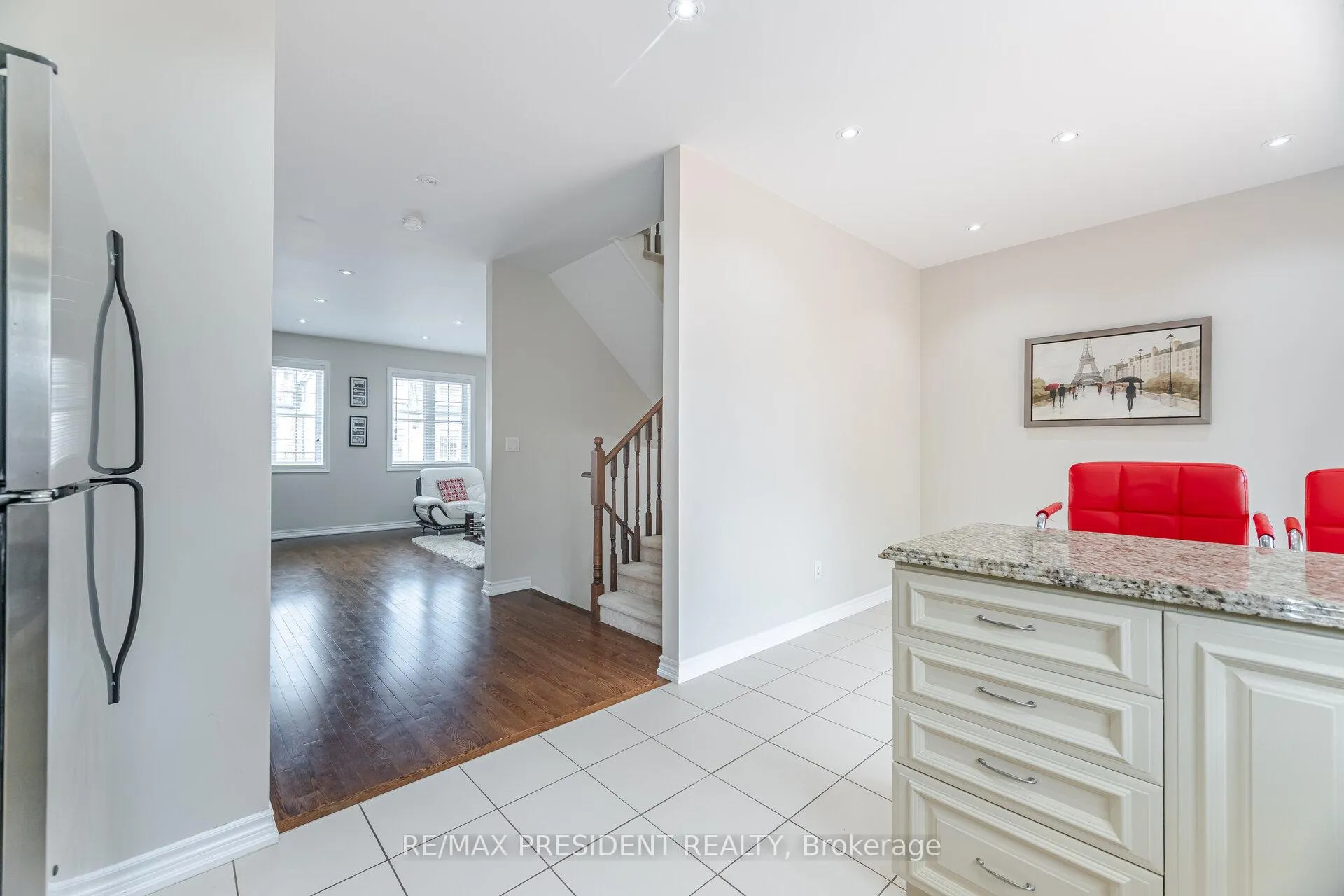 Photo 8 of 2530 Countryside Drive, Brampton, Sandringham-Wellington North — HOMEH