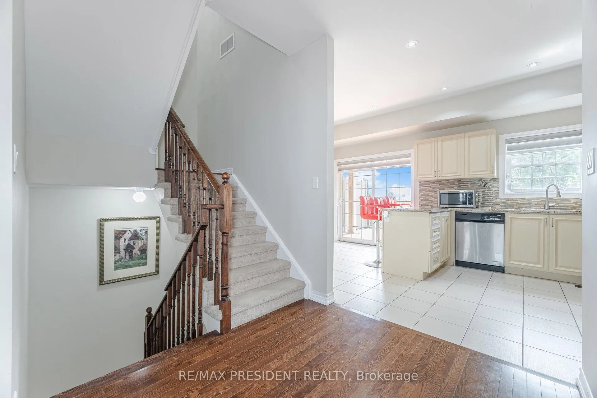 Photo 15 of 2530 Countryside Drive, Brampton, Sandringham-Wellington North — HOMEH