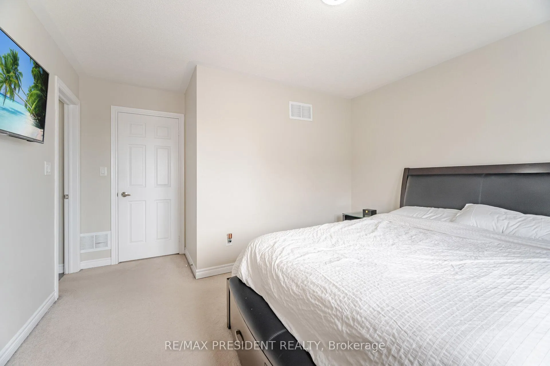 Photo 18 of 2530 Countryside Drive, Brampton, Sandringham-Wellington North — HOMEH