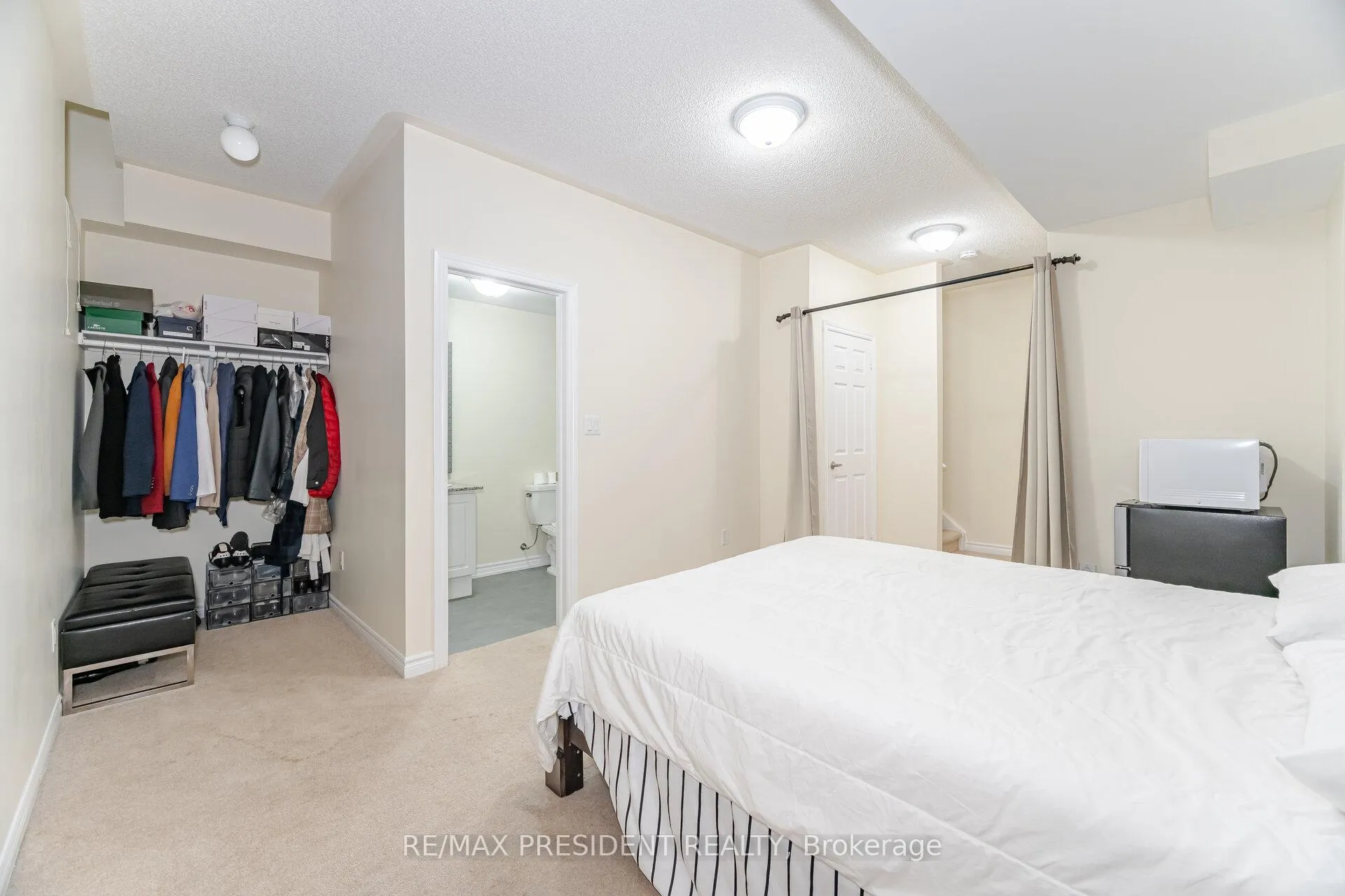 Photo 26 of 2530 Countryside Drive, Brampton, Sandringham-Wellington North — HOMEH