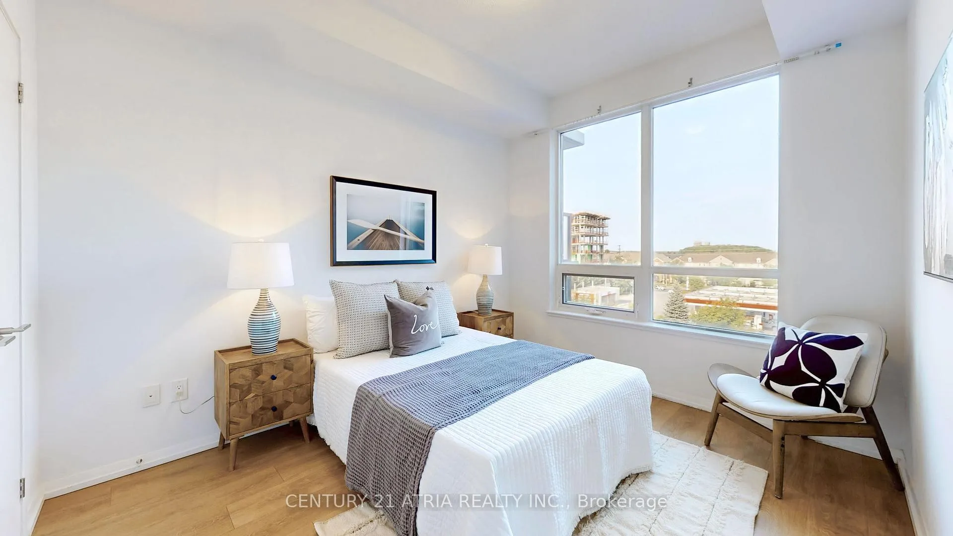 Photo 9 of Unit 540, 540 Bur Oak Avenue, Markham, Berczy — HOMEH
