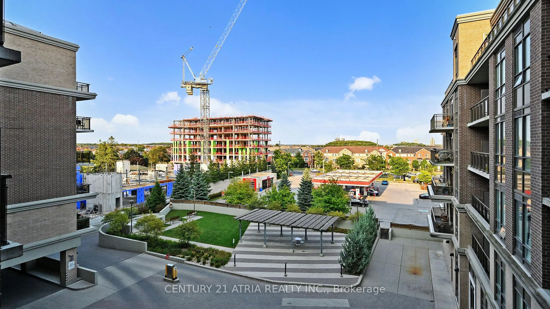Photo 13 of Unit 540, 540 Bur Oak Avenue, Markham, Berczy — HOMEH