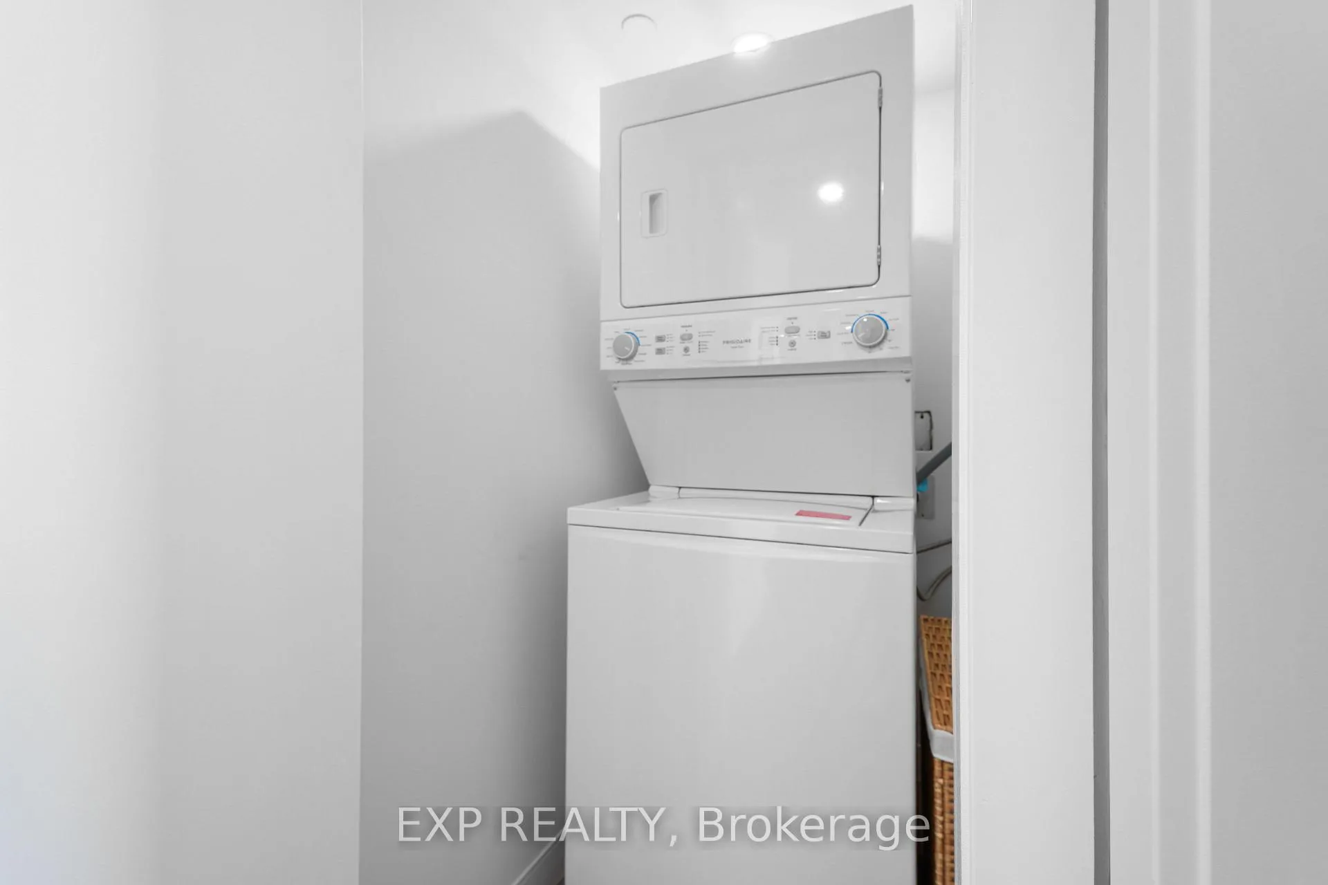 Photo 16 of Unit 313, 100 Manett Crescent, Brampton, Brampton West — HOMEH