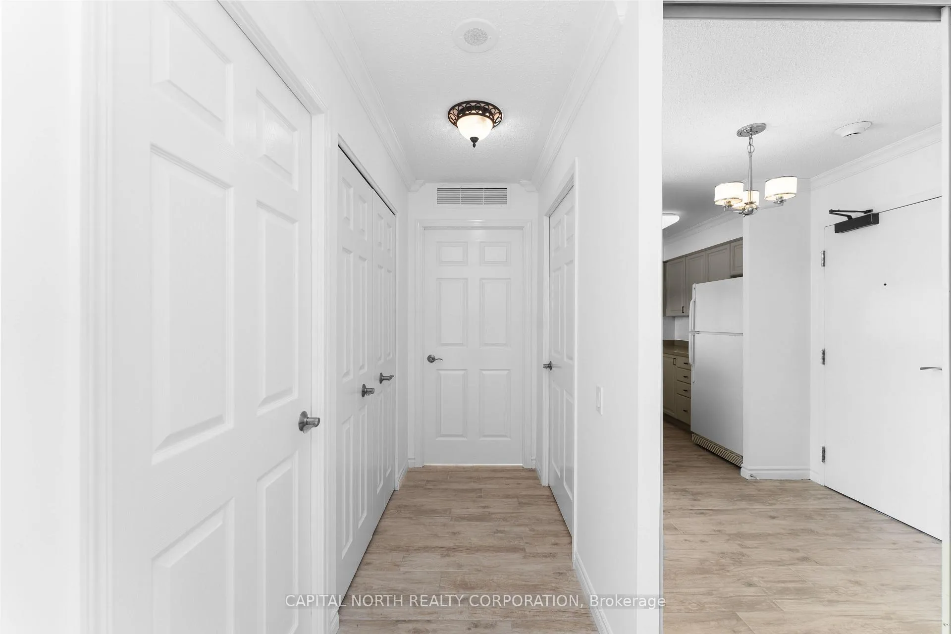 Photo 17 of Unit 1103, 8 Covington Road, Toronto, Englemount-Lawrence — HOMEH