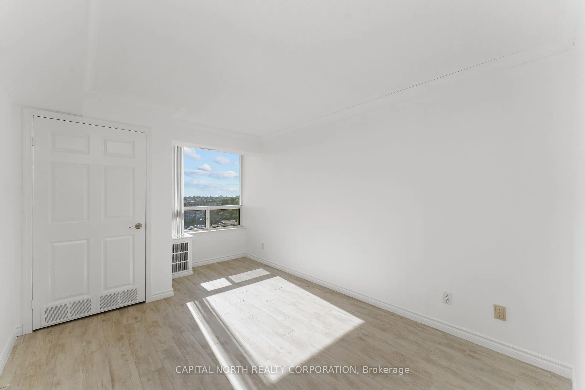 Photo 19 of Unit 1103, 8 Covington Road, Toronto, Englemount-Lawrence — HOMEH
