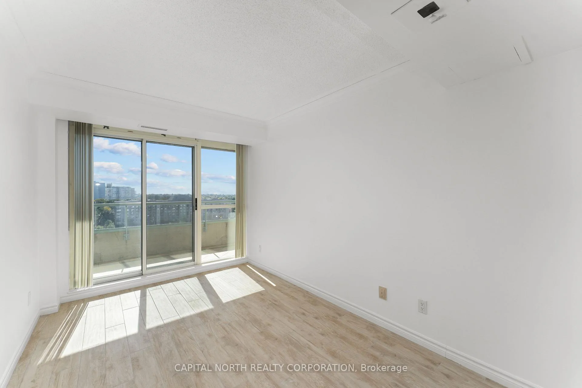 Photo 23 of Unit 1103, 8 Covington Road, Toronto, Englemount-Lawrence — HOMEH