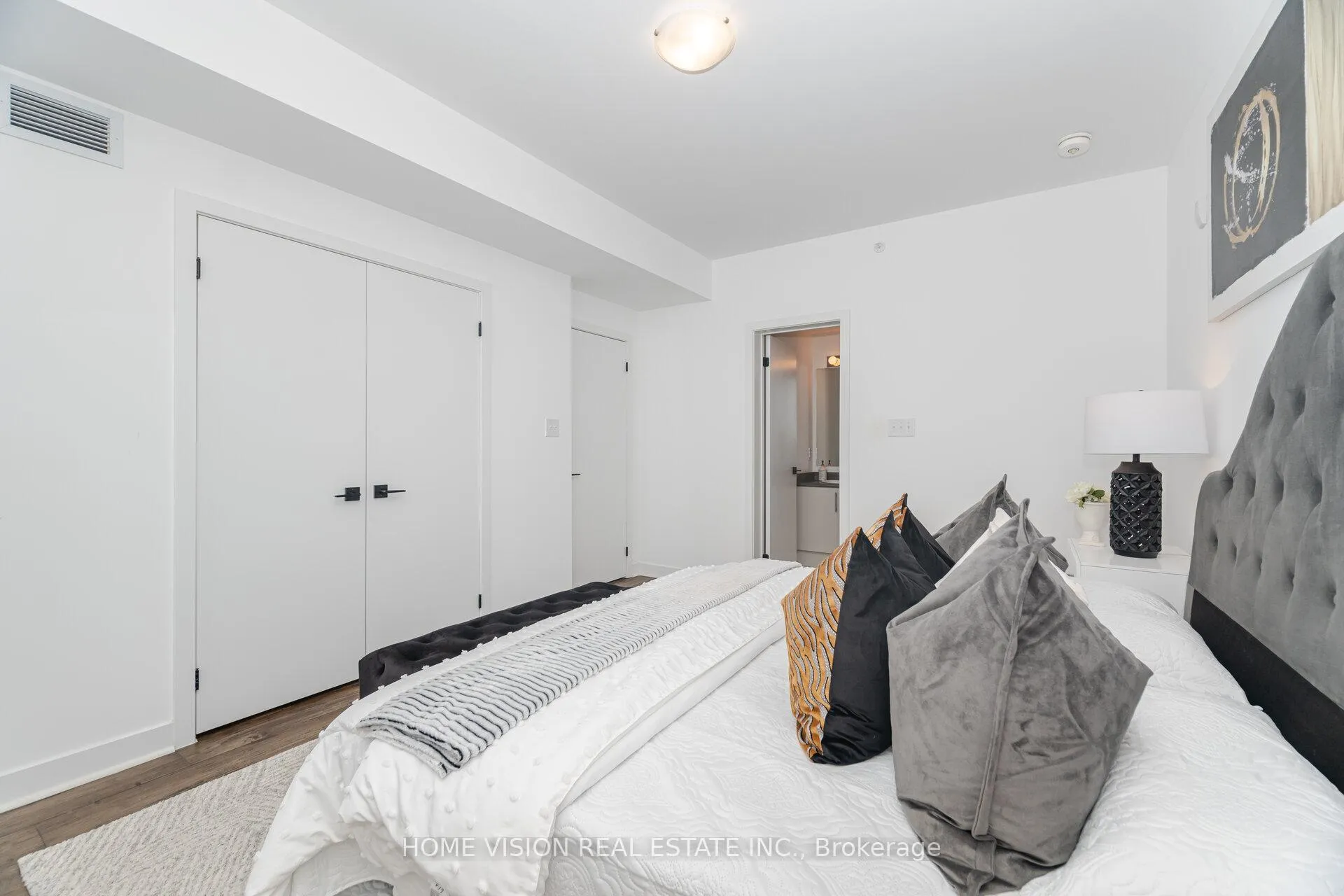 Photo 22 of Unit 311, 6 Spice Way, Barrie, Rural Barrie Southeast — HOMEH
