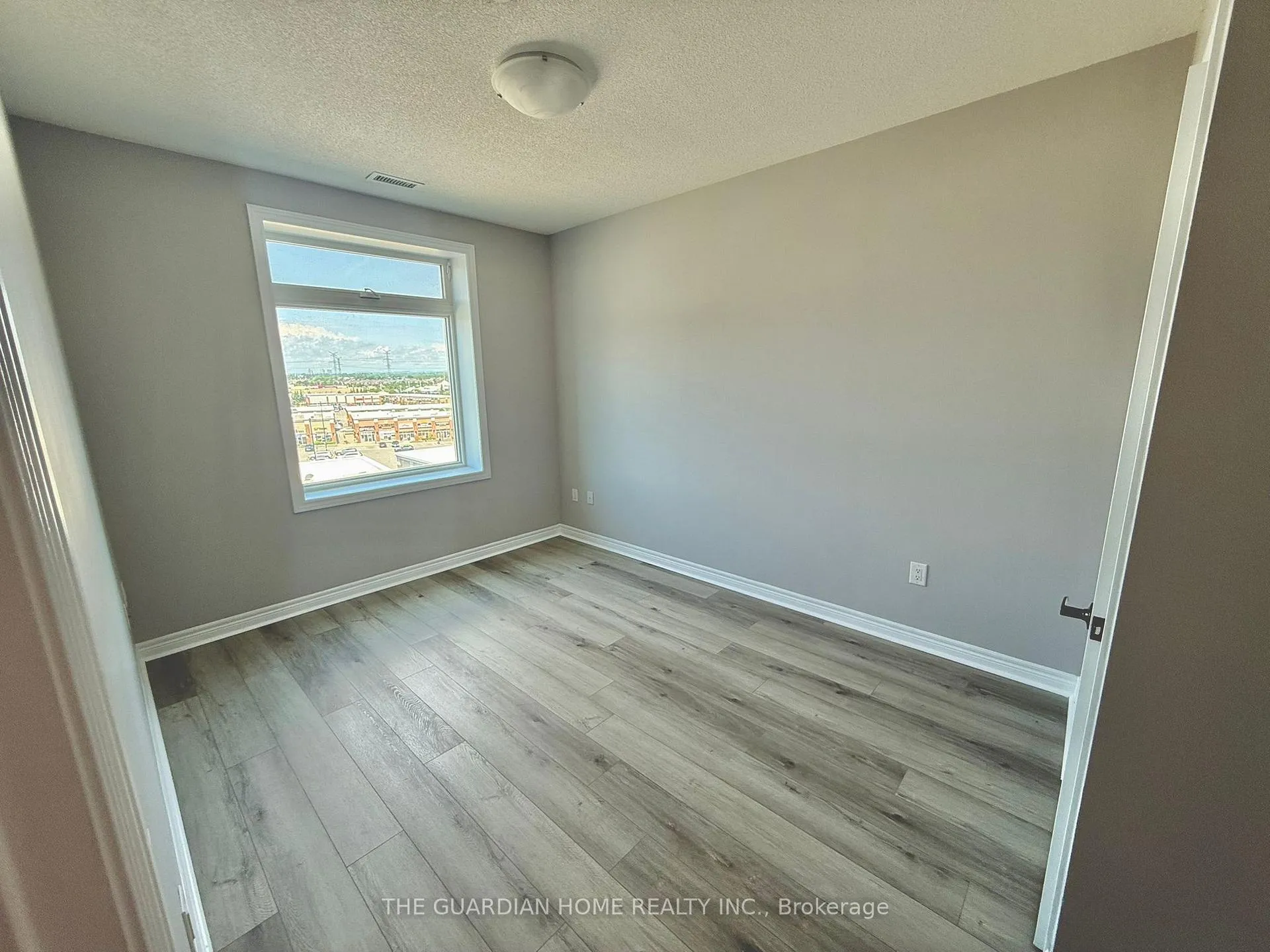Photo 5 of Unit 631, 7325 Markham Road, Markham, Cedarwood — HOMEH