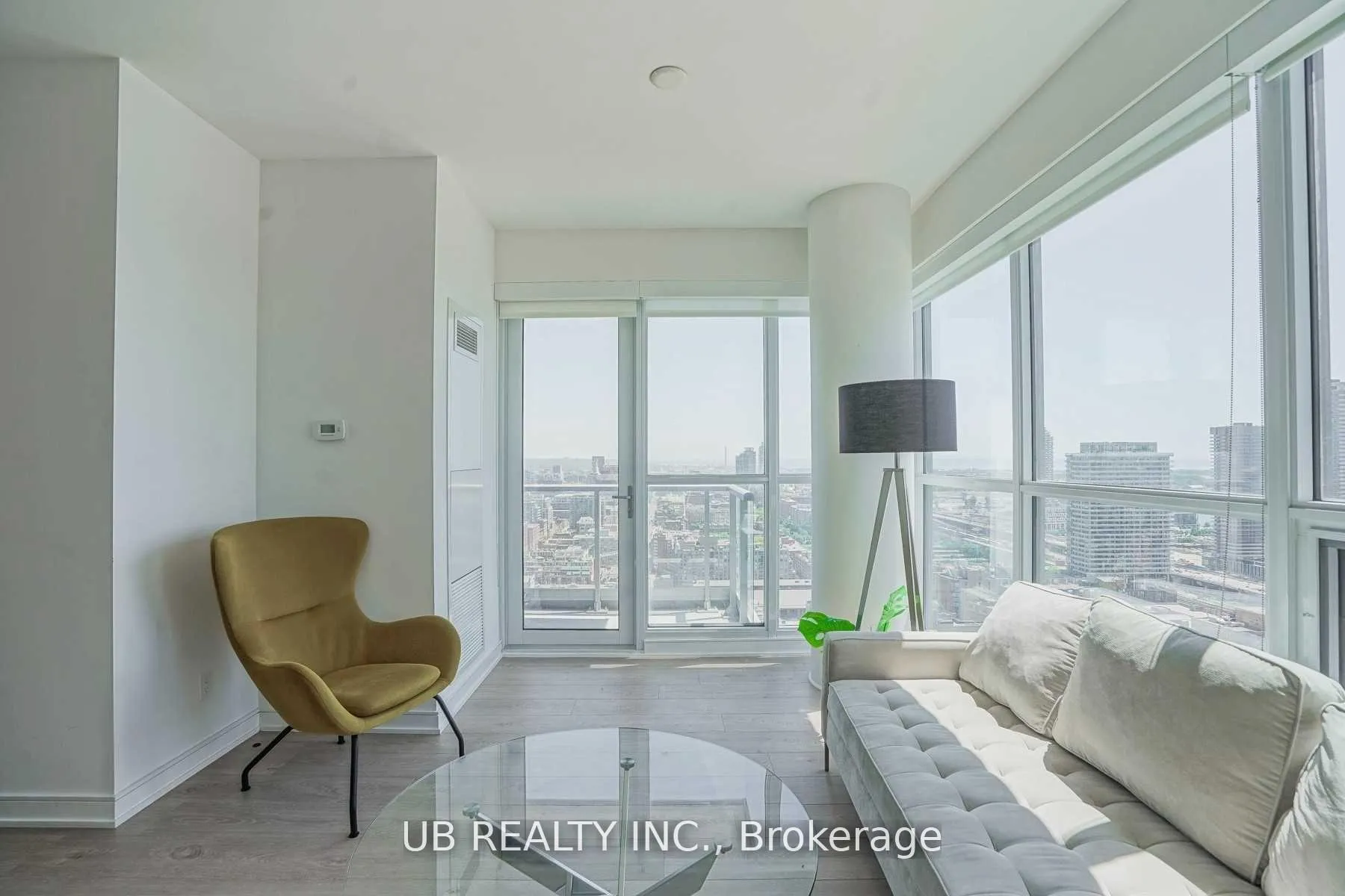 Photo 4 of Unit 3007, 88 Scott Street, Toronto, Church-Yonge Corridor — HOMEH