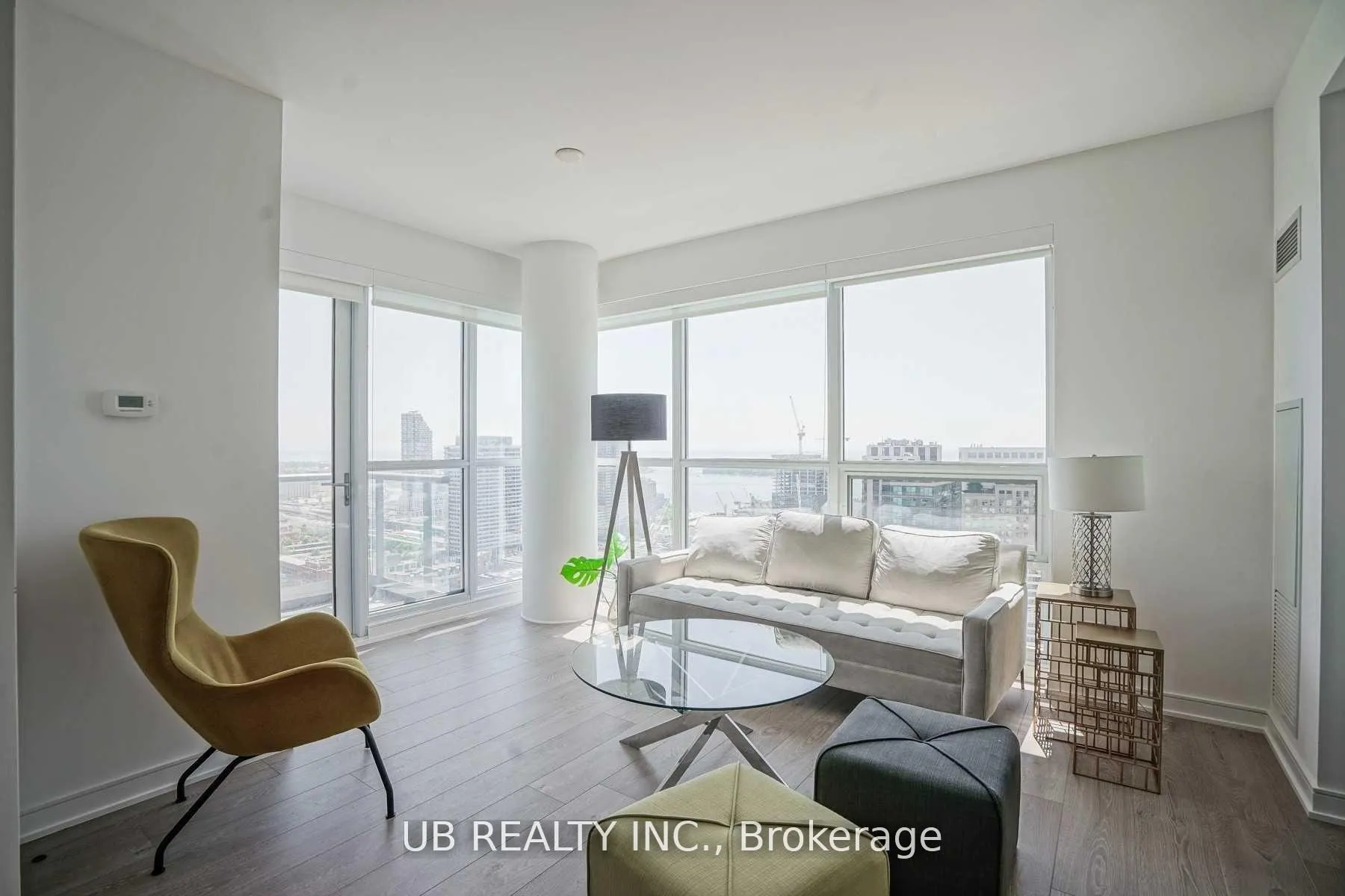 Photo 5 of Unit 3007, 88 Scott Street, Toronto, Church-Yonge Corridor — HOMEH