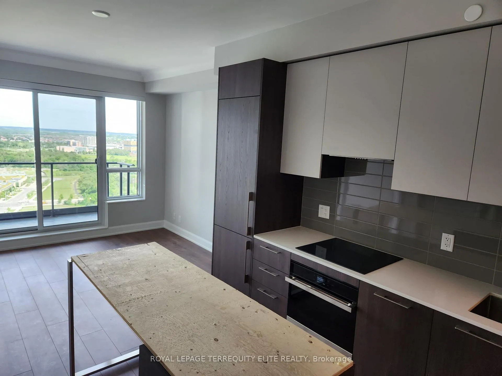 Photo 1 of Unit 3111, 8 Water Walk Drive, Markham, Unionville — HOMEH