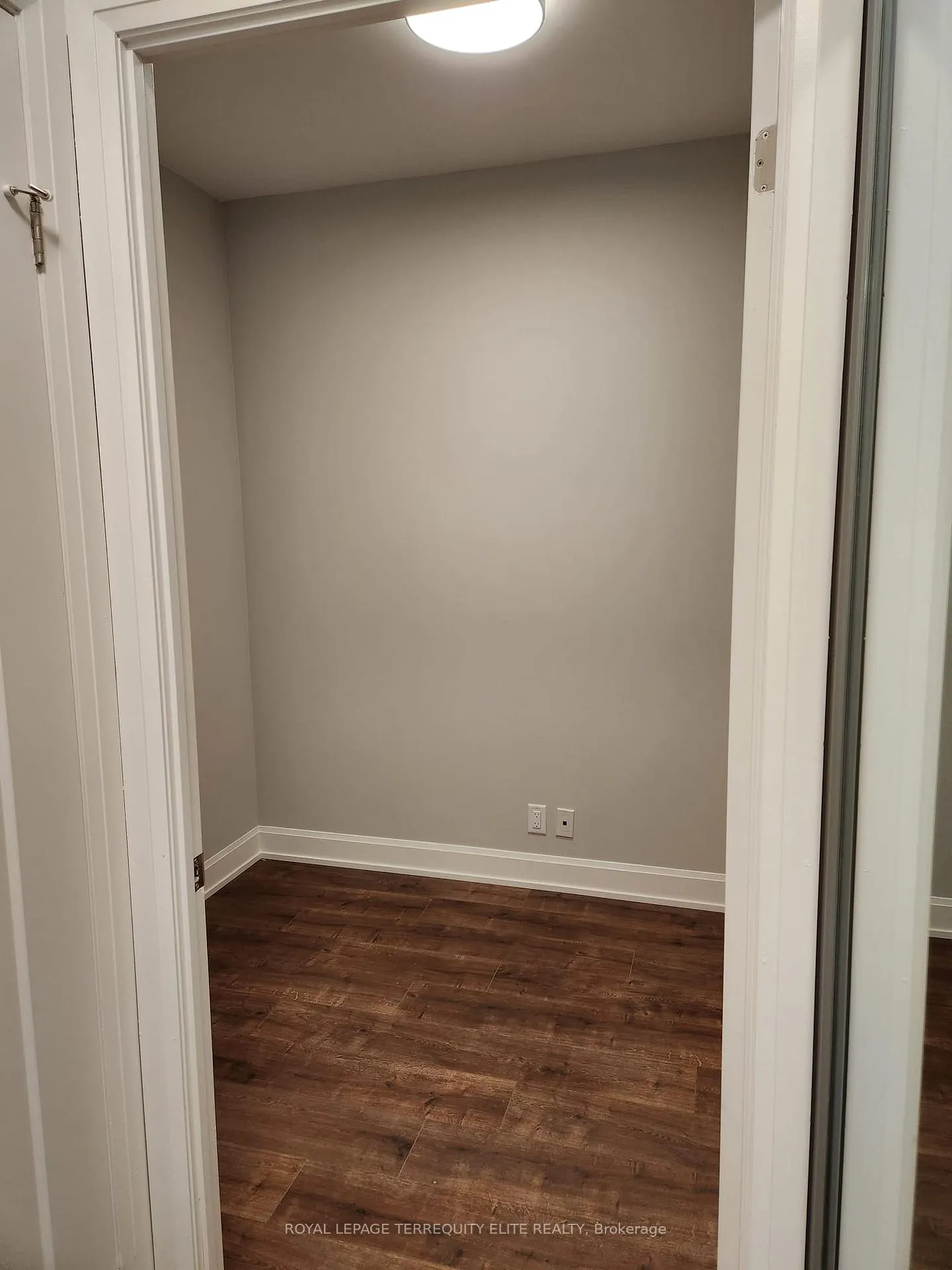 Photo 3 of Unit 3111, 8 Water Walk Drive, Markham, Unionville — HOMEH