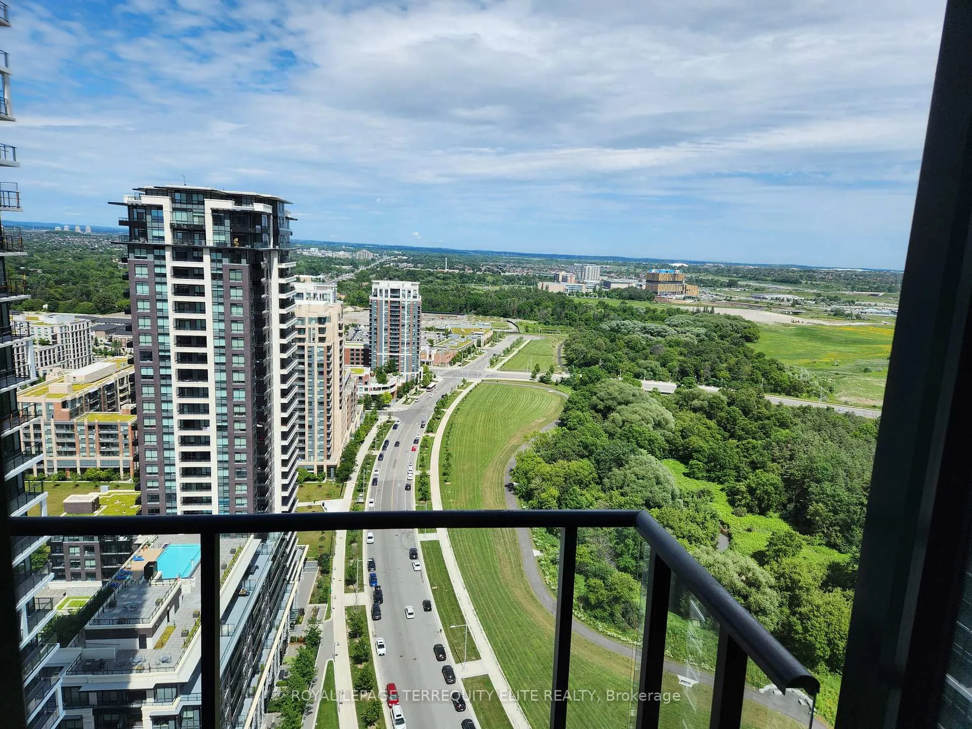 Photo 6 of Unit 3111, 8 Water Walk Drive, Markham, Unionville — HOMEH