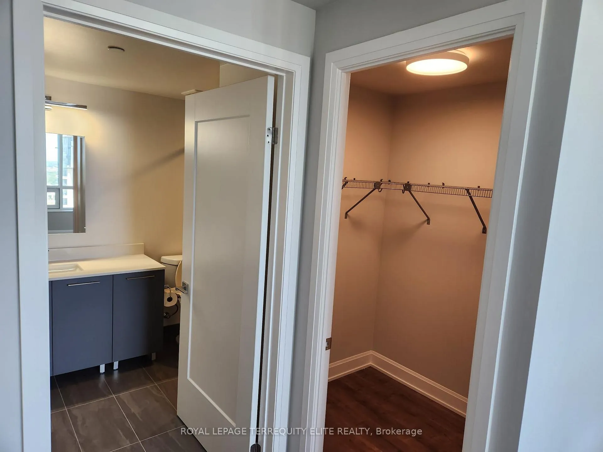Photo 8 of Unit 3111, 8 Water Walk Drive, Markham, Unionville — HOMEH