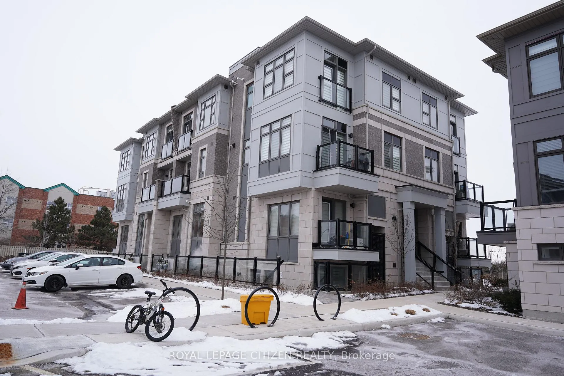 Photo 1 of 70 Halliford Place, Brampton, Brampton East — HOMEH