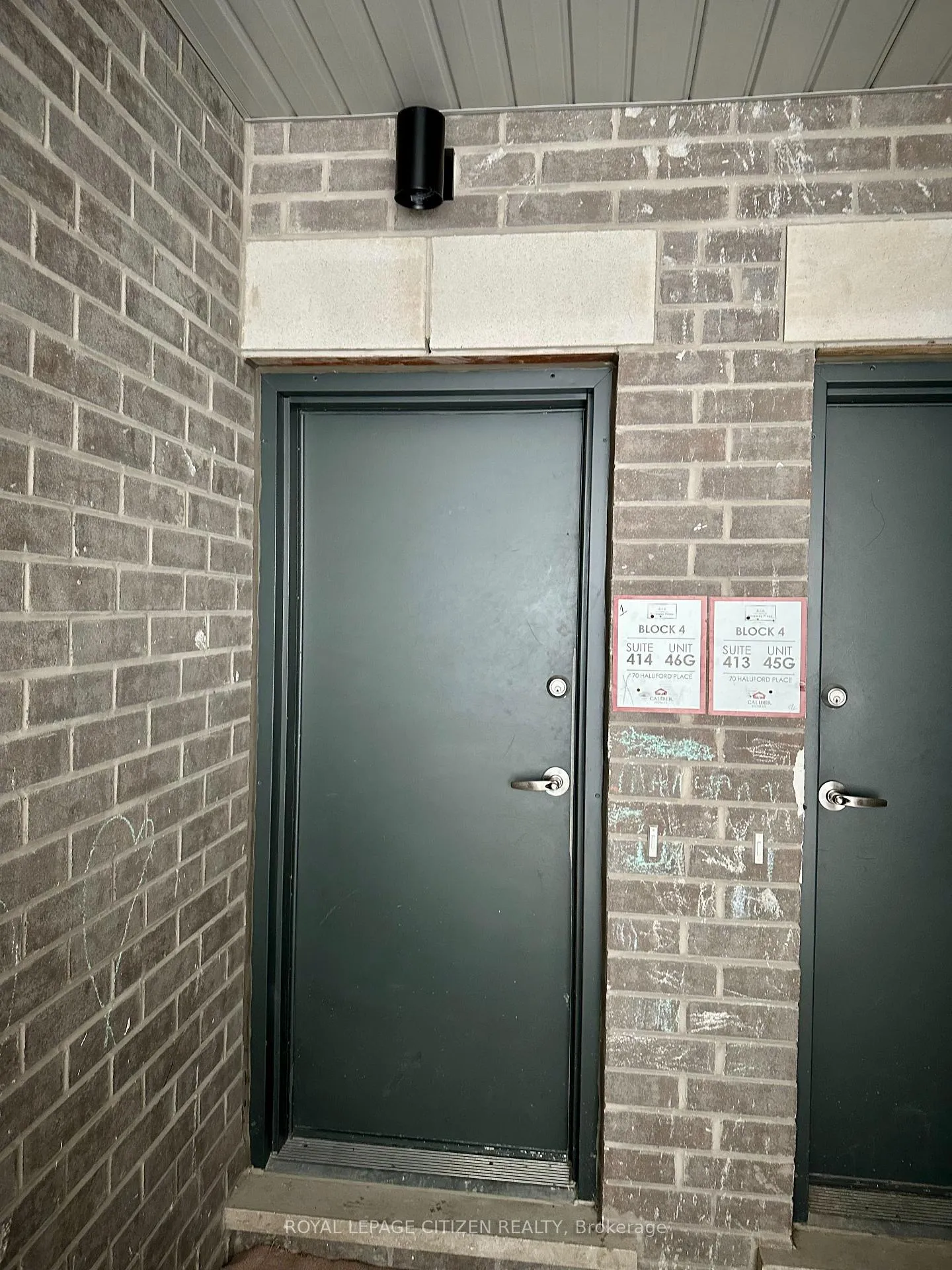 Photo 4 of 70 Halliford Place, Brampton, Brampton East — HOMEH