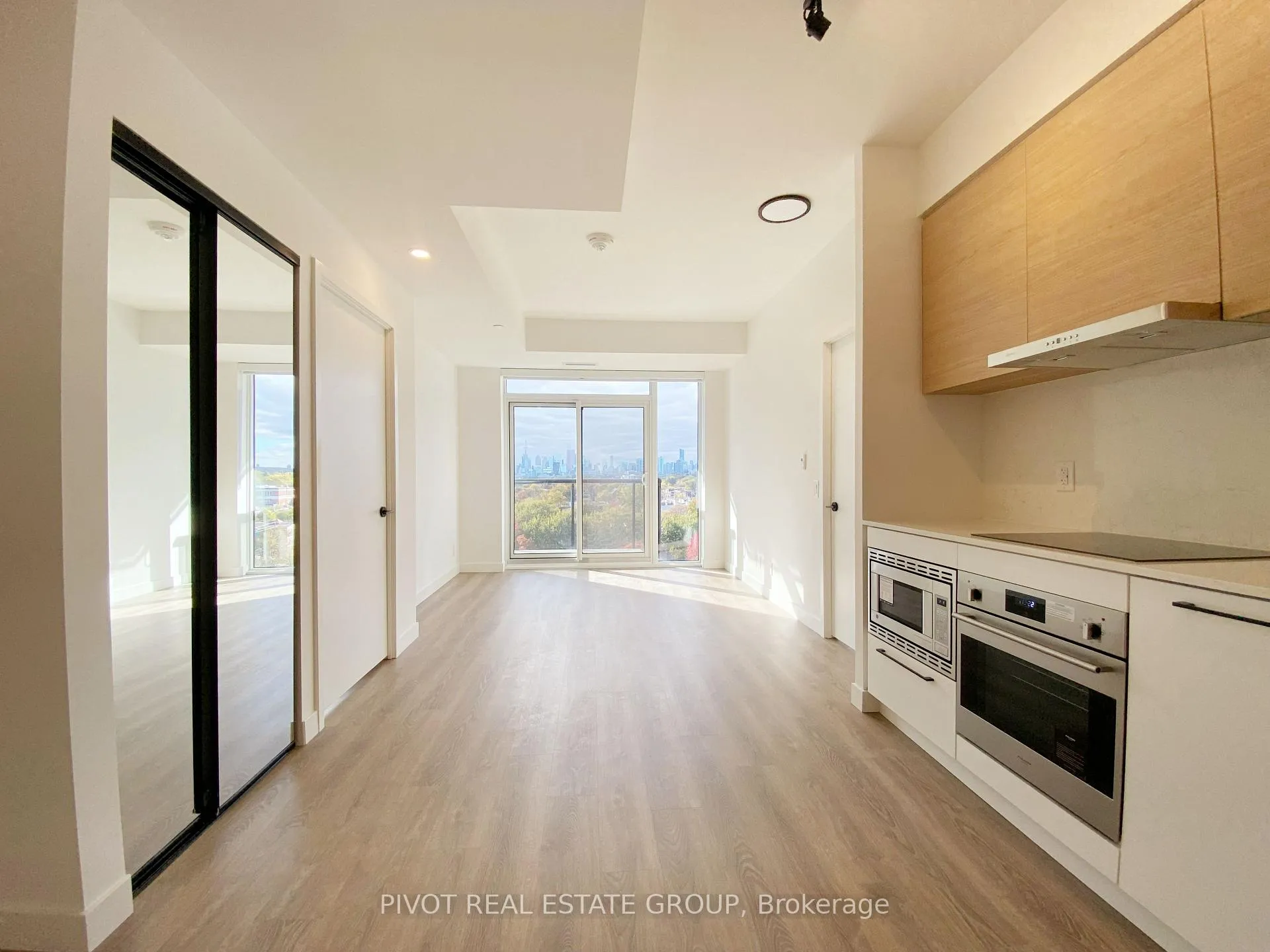Photo 1 of Unit 911, 1050 Eastern Avenue, Toronto, The Beaches — HOMEH