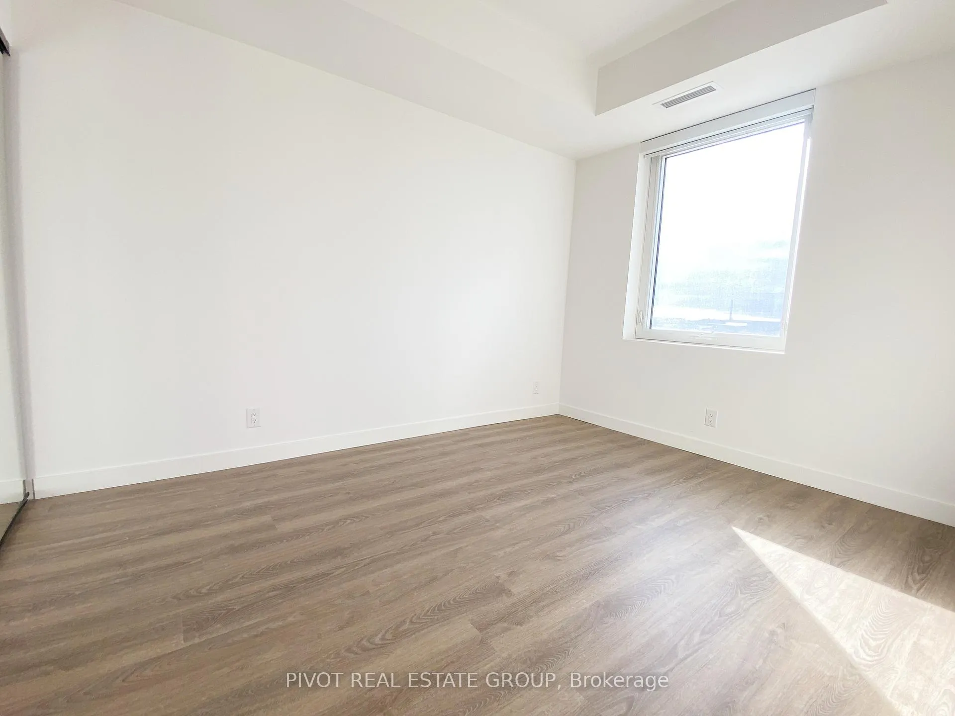 Photo 14 of Unit 911, 1050 Eastern Avenue, Toronto, The Beaches — HOMEH