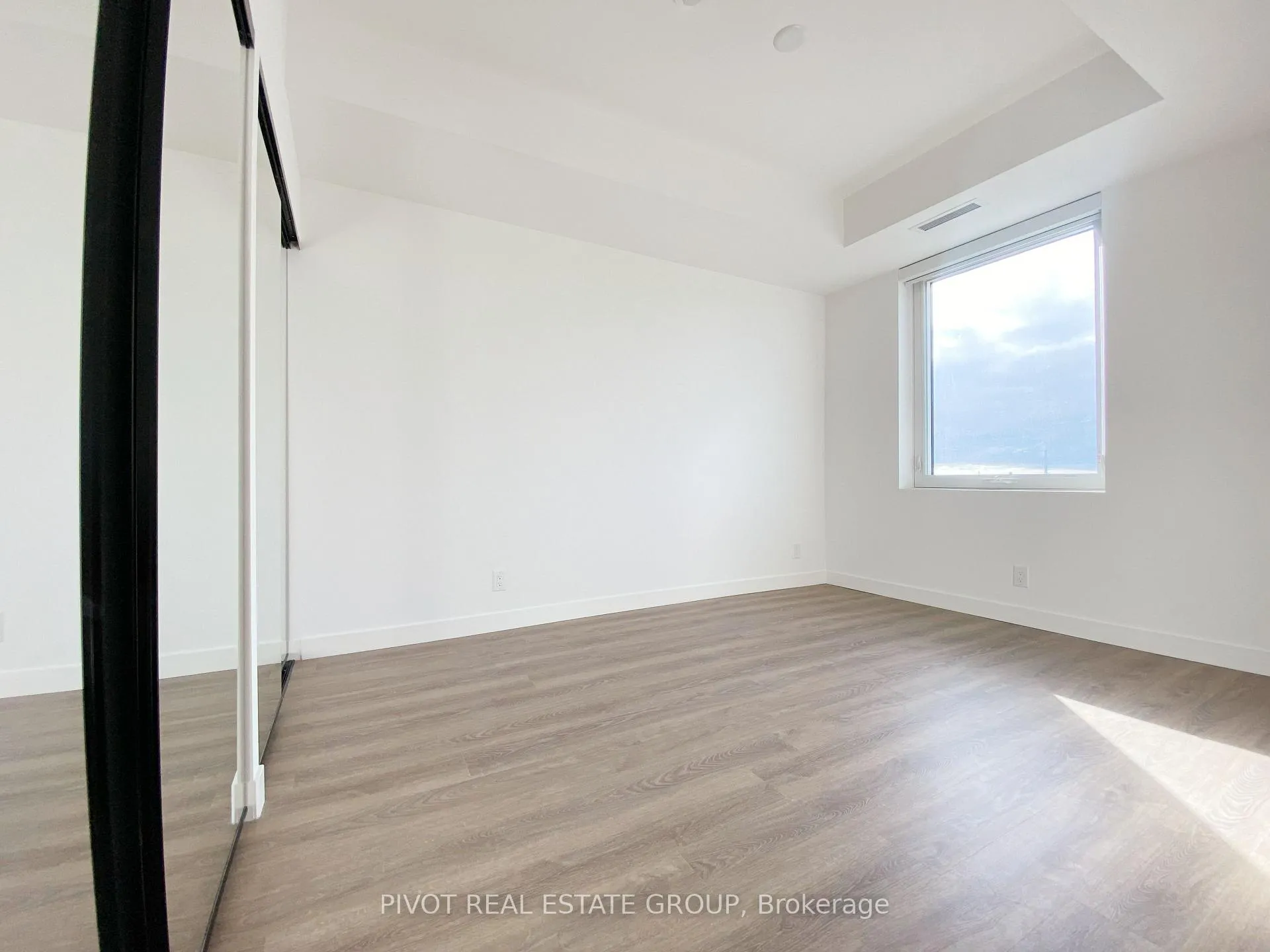 Photo 16 of Unit 911, 1050 Eastern Avenue, Toronto, The Beaches — HOMEH