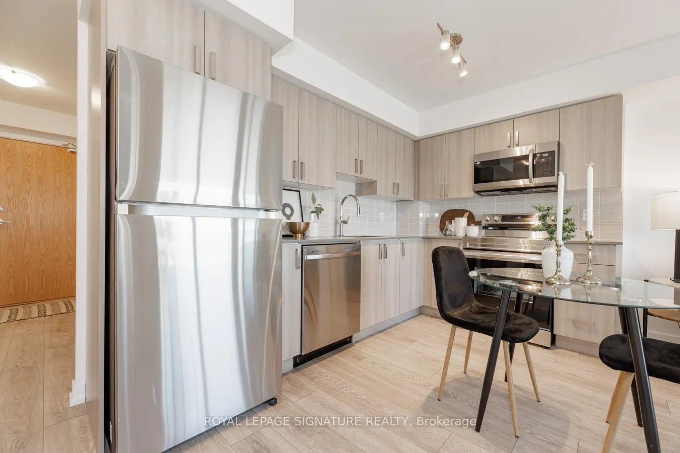 Photo 10 of Unit 1511, 1455 Celebration Drive, Pickering, Bay Ridges — HOMEH