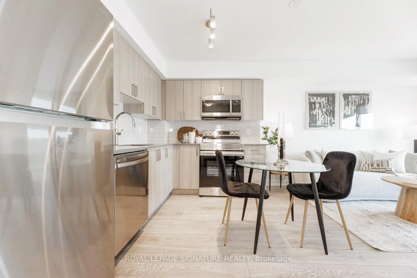 Photo 11 of Unit 1511, 1455 Celebration Drive, Pickering, Bay Ridges — HOMEH