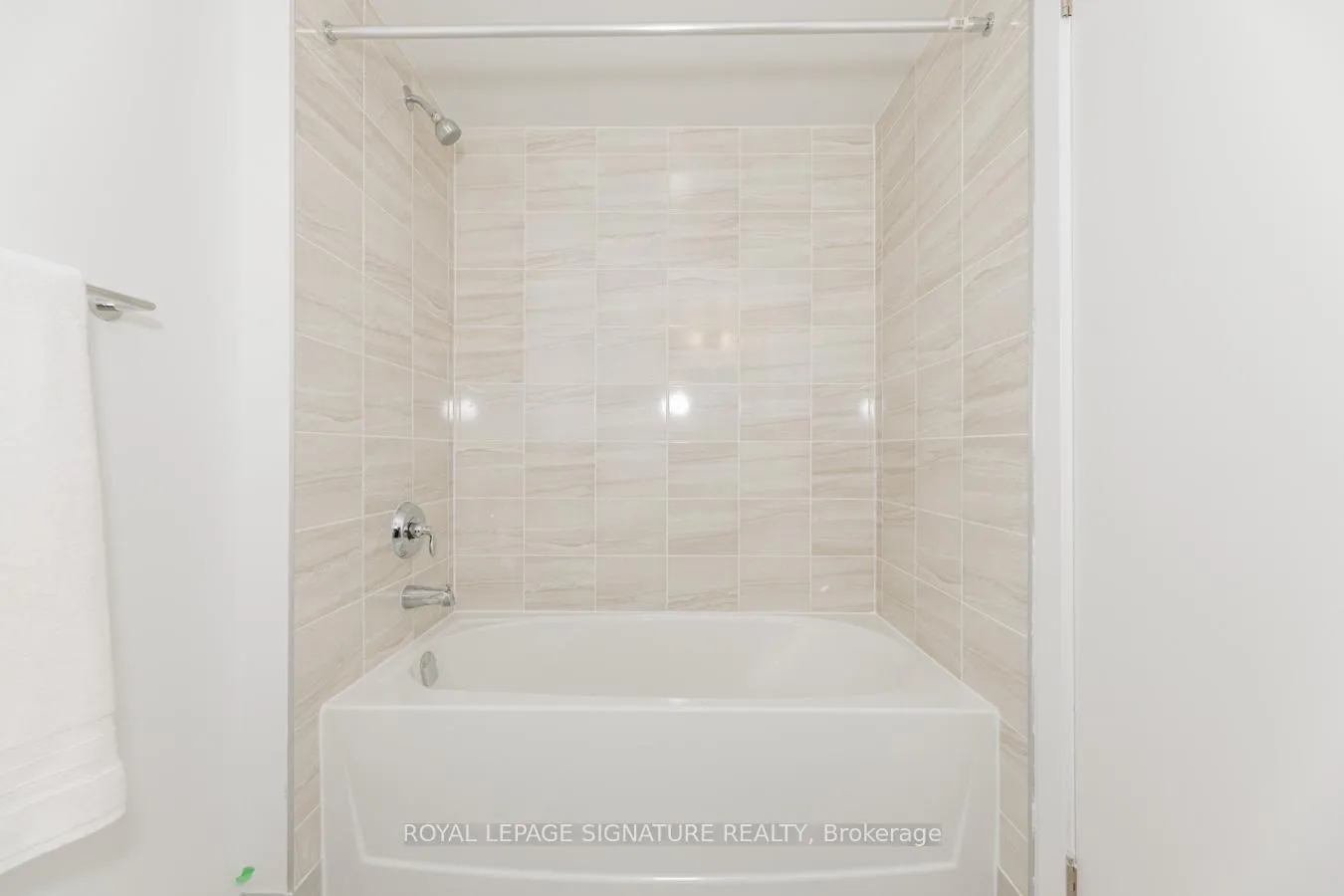 Photo 34 of Unit 1511, 1455 Celebration Drive, Pickering, Bay Ridges — HOMEH