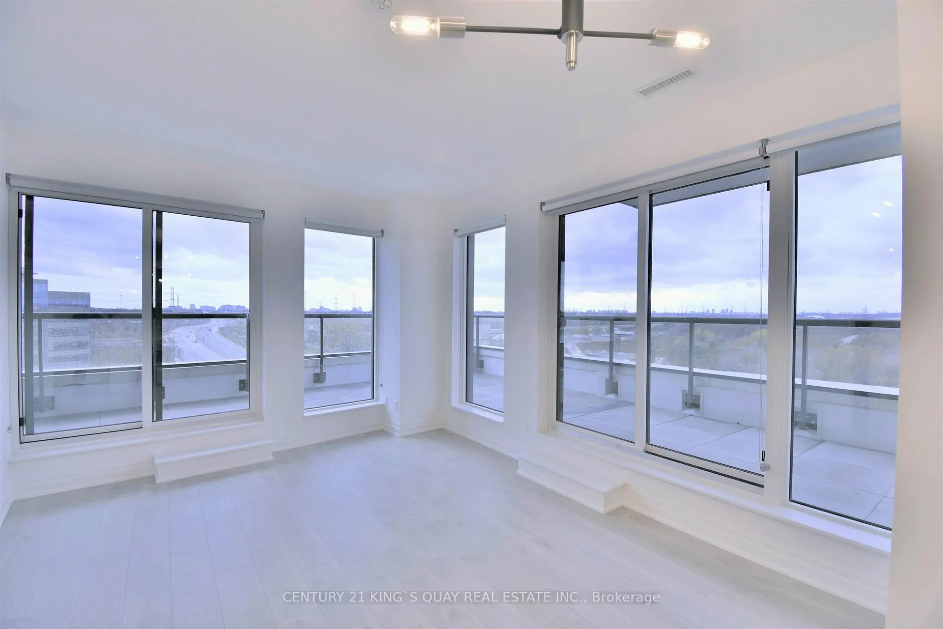 Photo 12 of Unit 915, 10 Rouge Valley Drive, Markham, Unionville — HOMEH