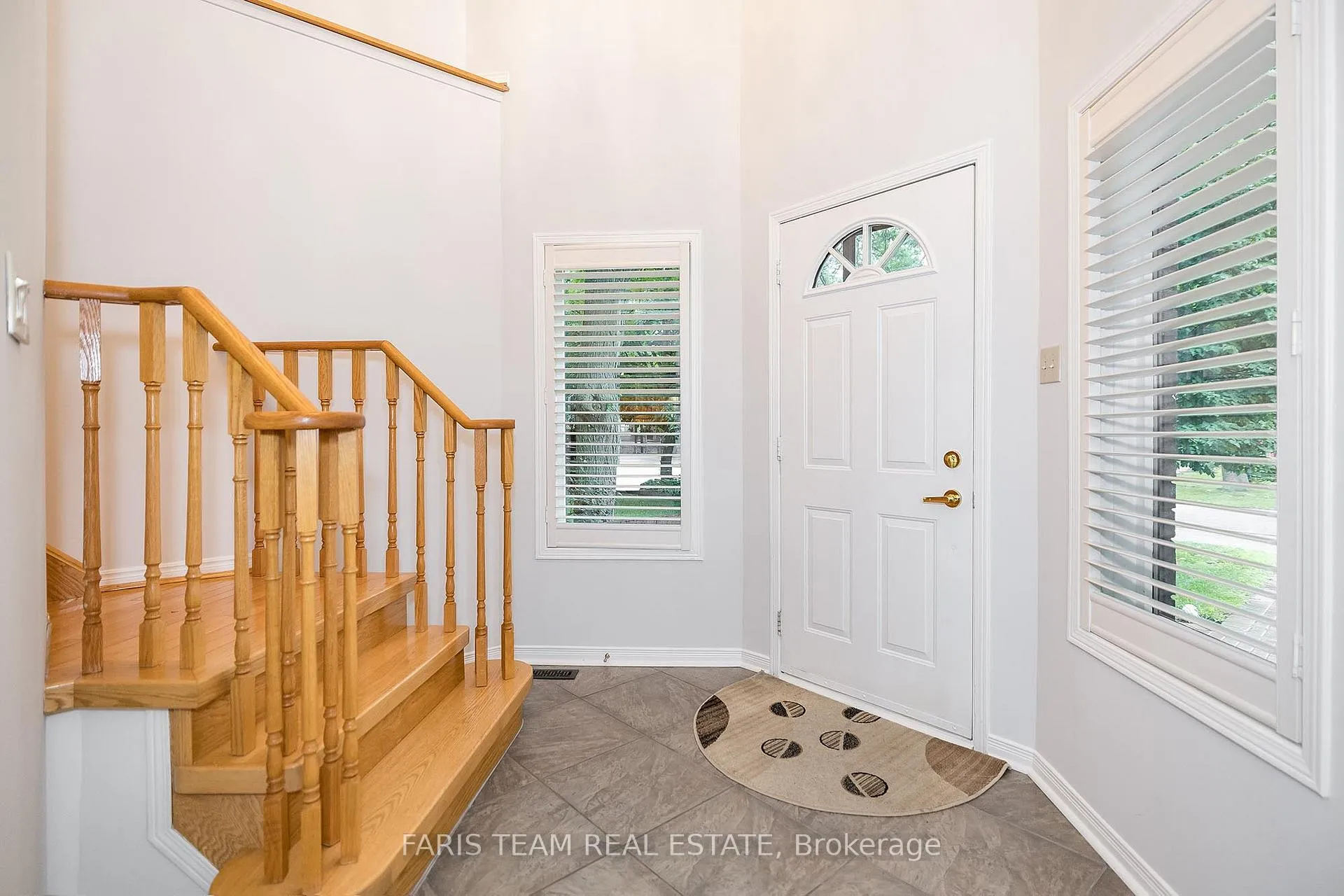 Photo 5 of 9 Briarwood Drive, New Tecumseth, Alliston — HOMEH