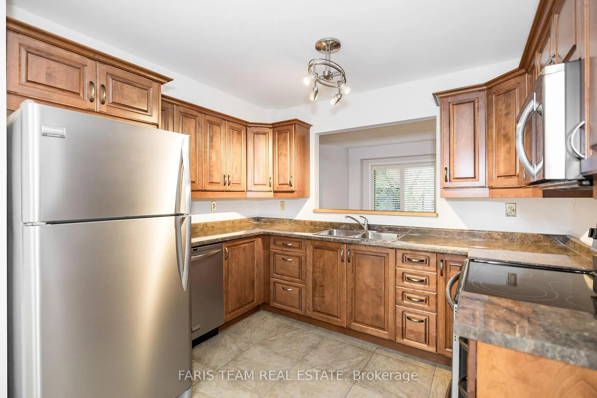Photo 6 of 9 Briarwood Drive, New Tecumseth, Alliston — HOMEH