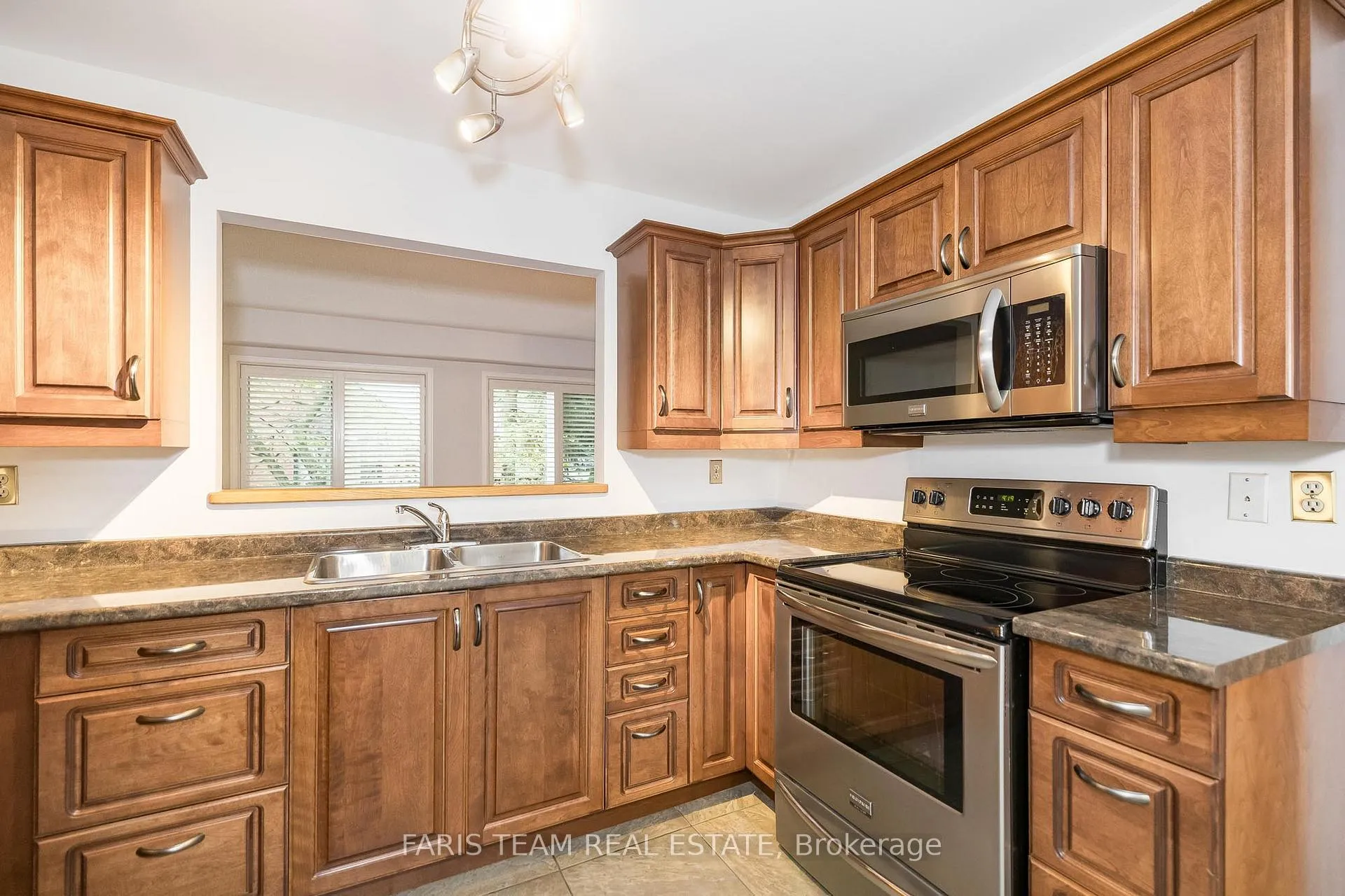 Photo 7 of 9 Briarwood Drive, New Tecumseth, Alliston — HOMEH