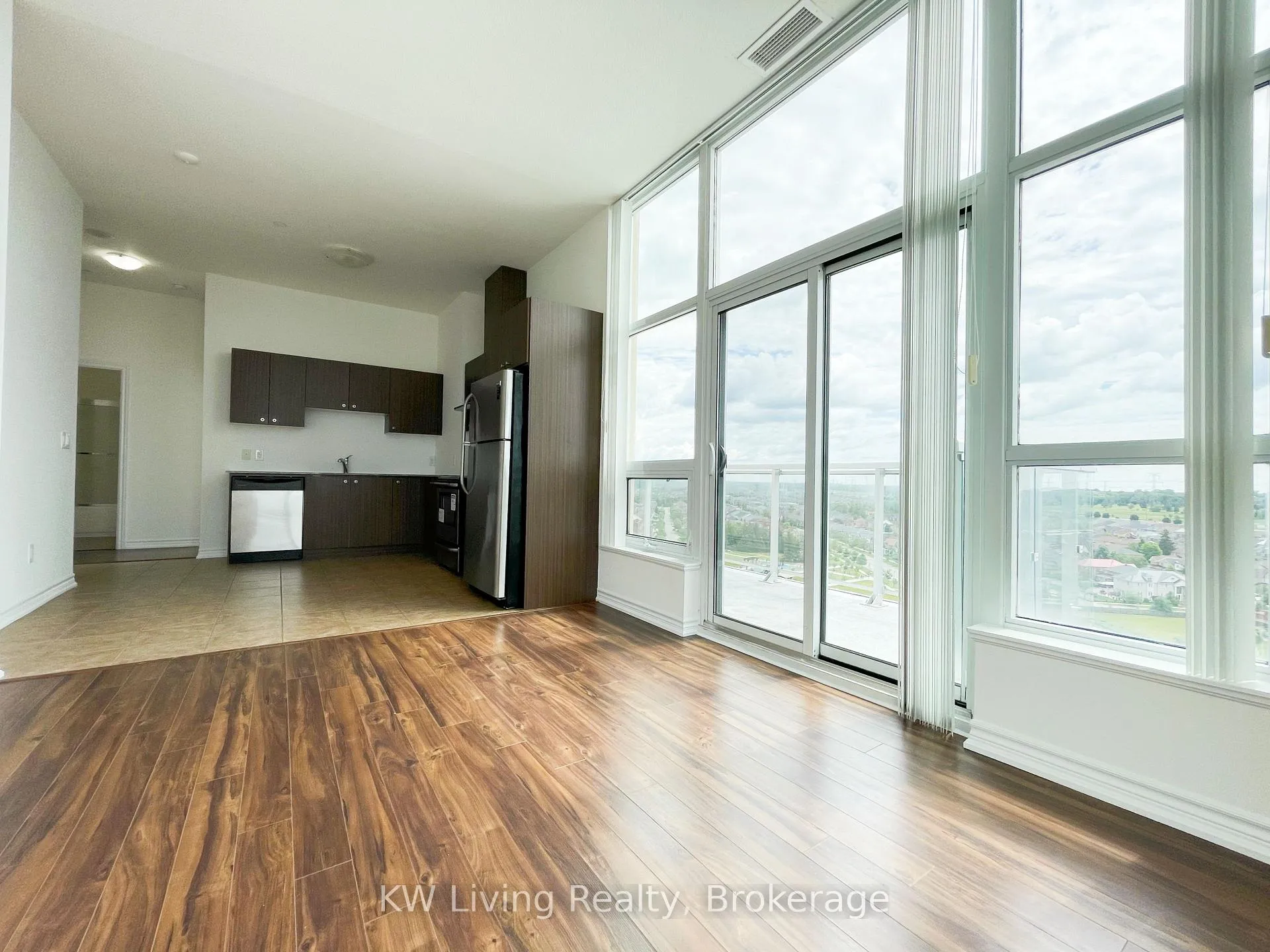 Photo 2 of Unit PH07, 8323 Kennedy Road, Markham, Village Green-South Unionville — HOMEH
