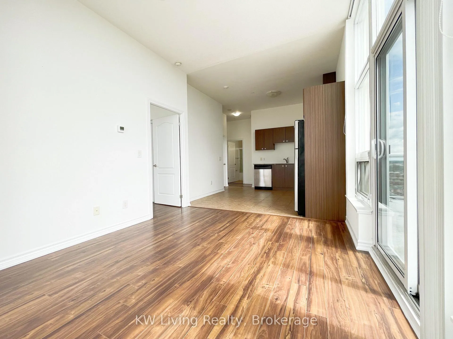 Photo 4 of Unit PH07, 8323 Kennedy Road, Markham, Village Green-South Unionville — HOMEH