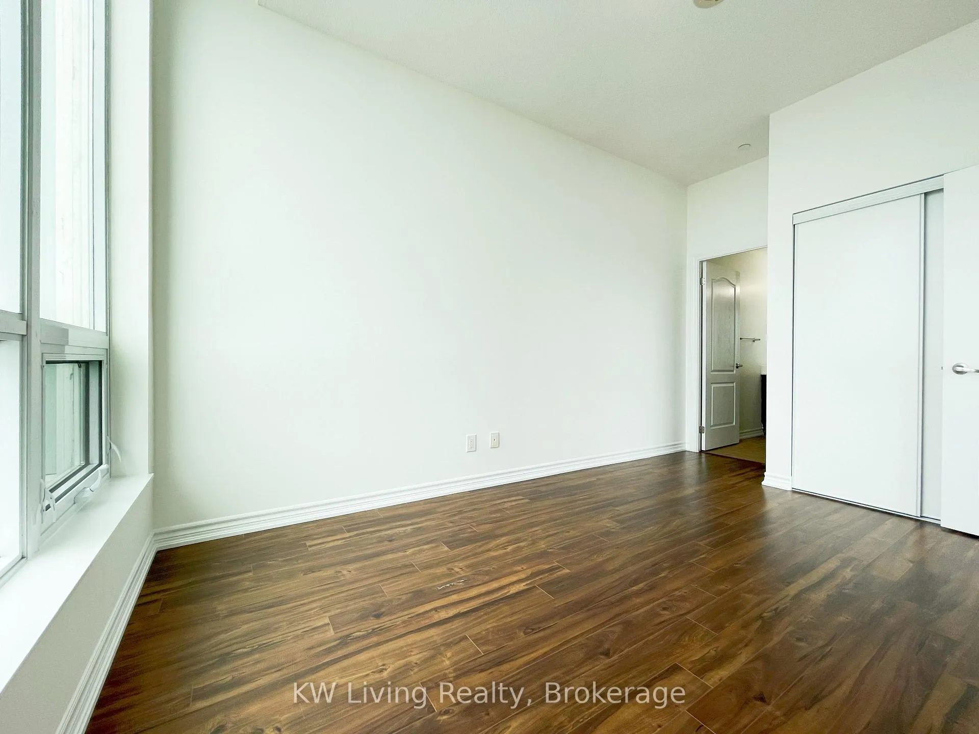 Photo 6 of Unit PH07, 8323 Kennedy Road, Markham, Village Green-South Unionville — HOMEH
