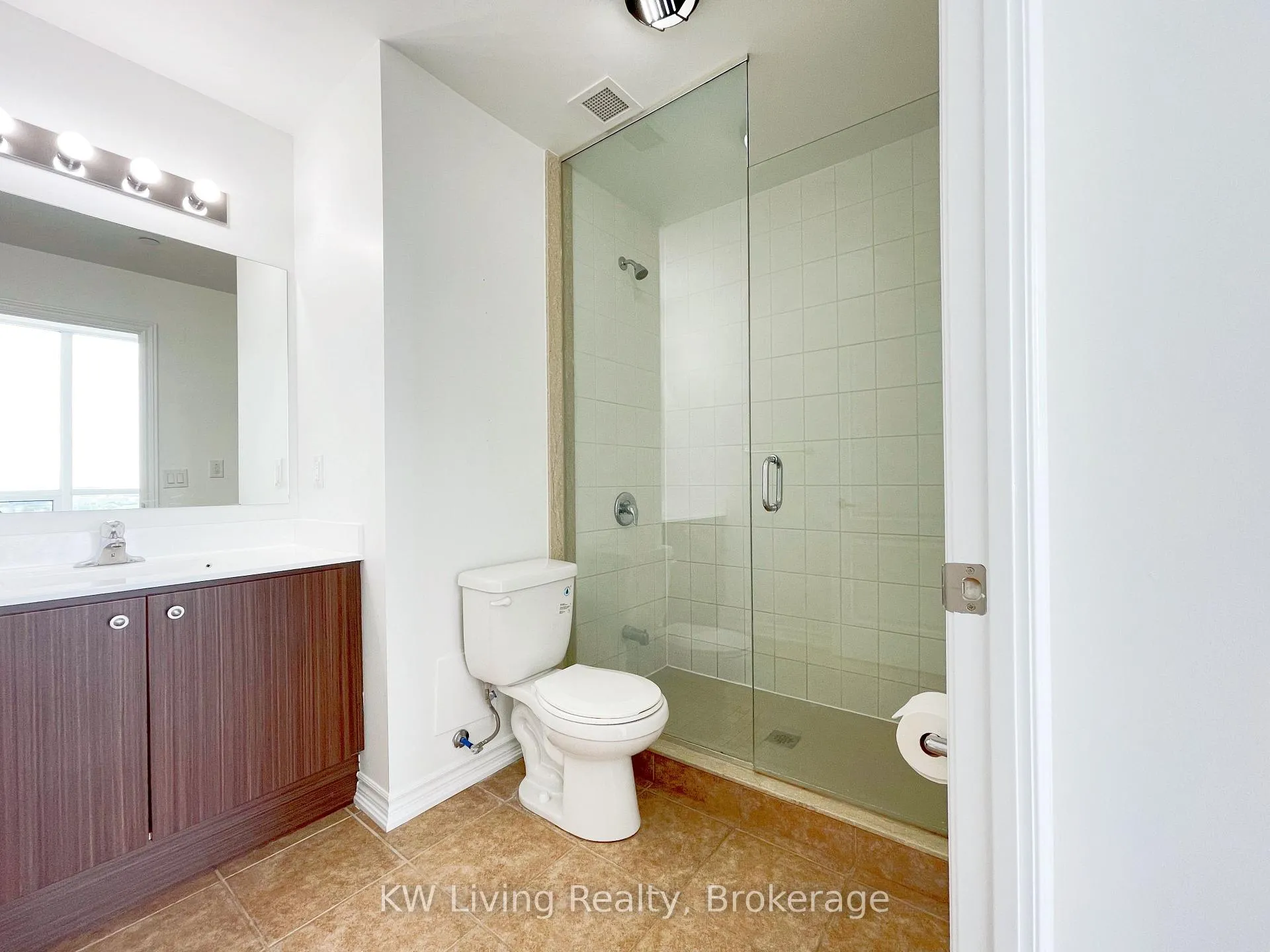 Photo 8 of Unit PH07, 8323 Kennedy Road, Markham, Village Green-South Unionville — HOMEH