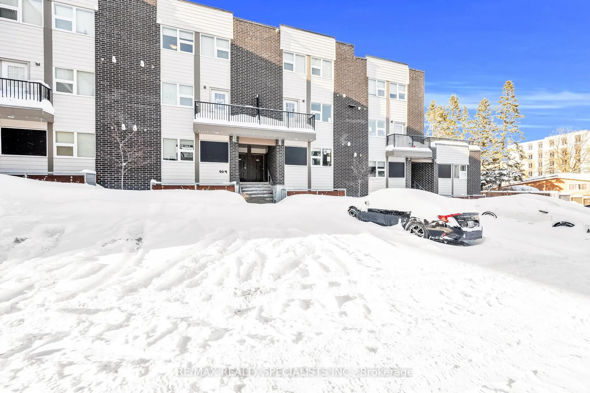 Photo 4 of Unit 105, 288 Albert Street S, Waterloo, Lakeshore Village — HOMEH