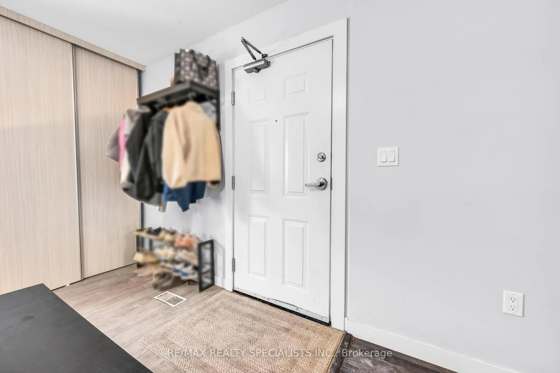 Photo 10 of Unit 105, 288 Albert Street S, Waterloo, Lakeshore Village — HOMEH