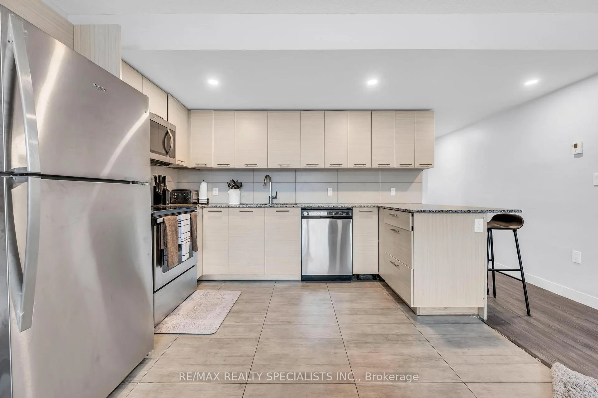 Photo 16 of Unit 105, 288 Albert Street S, Waterloo, Lakeshore Village — HOMEH