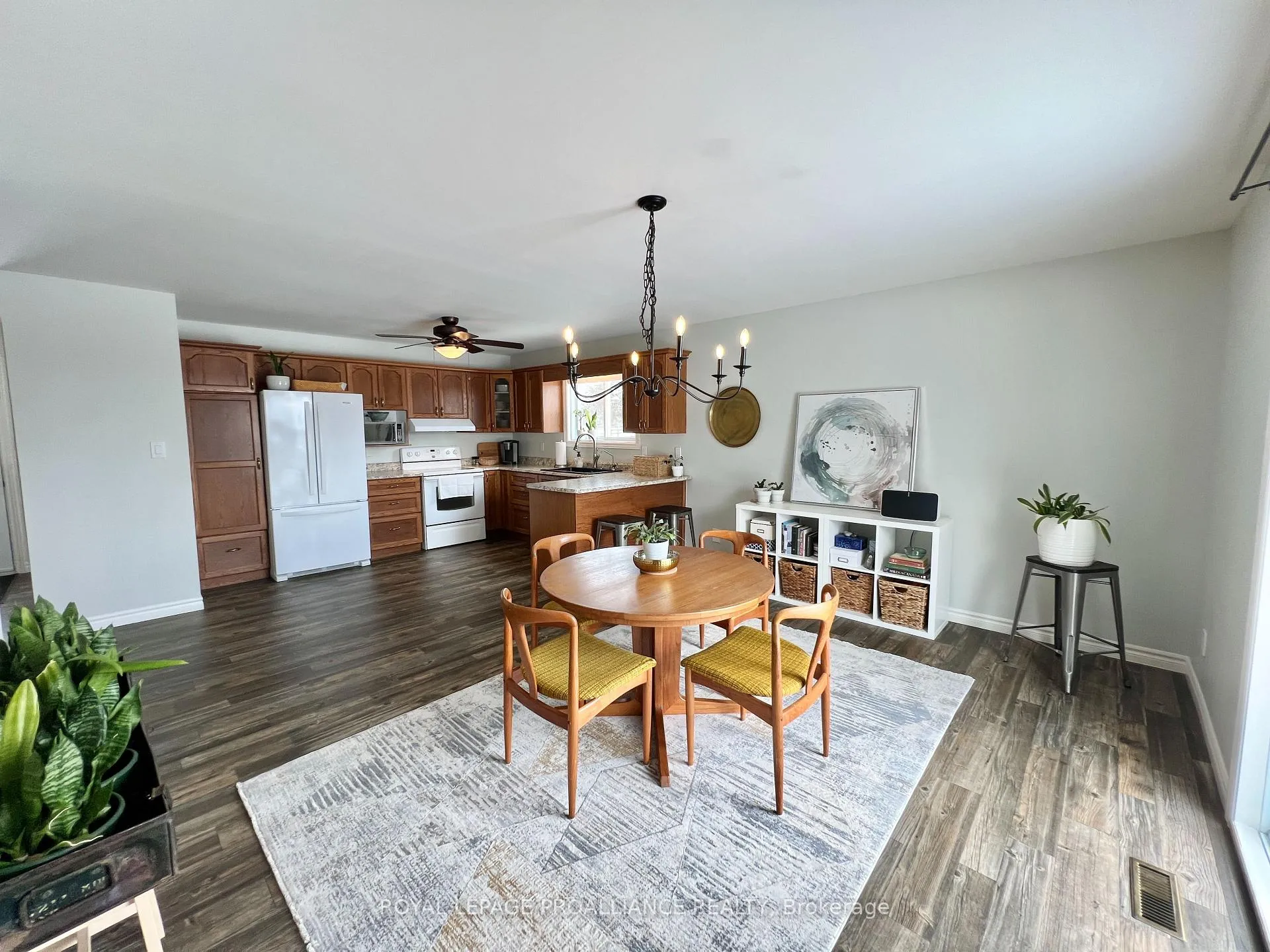 Photo 8 of 1439 County Road 19, Prince Edward County, Ameliasburg Ward — HOMEH