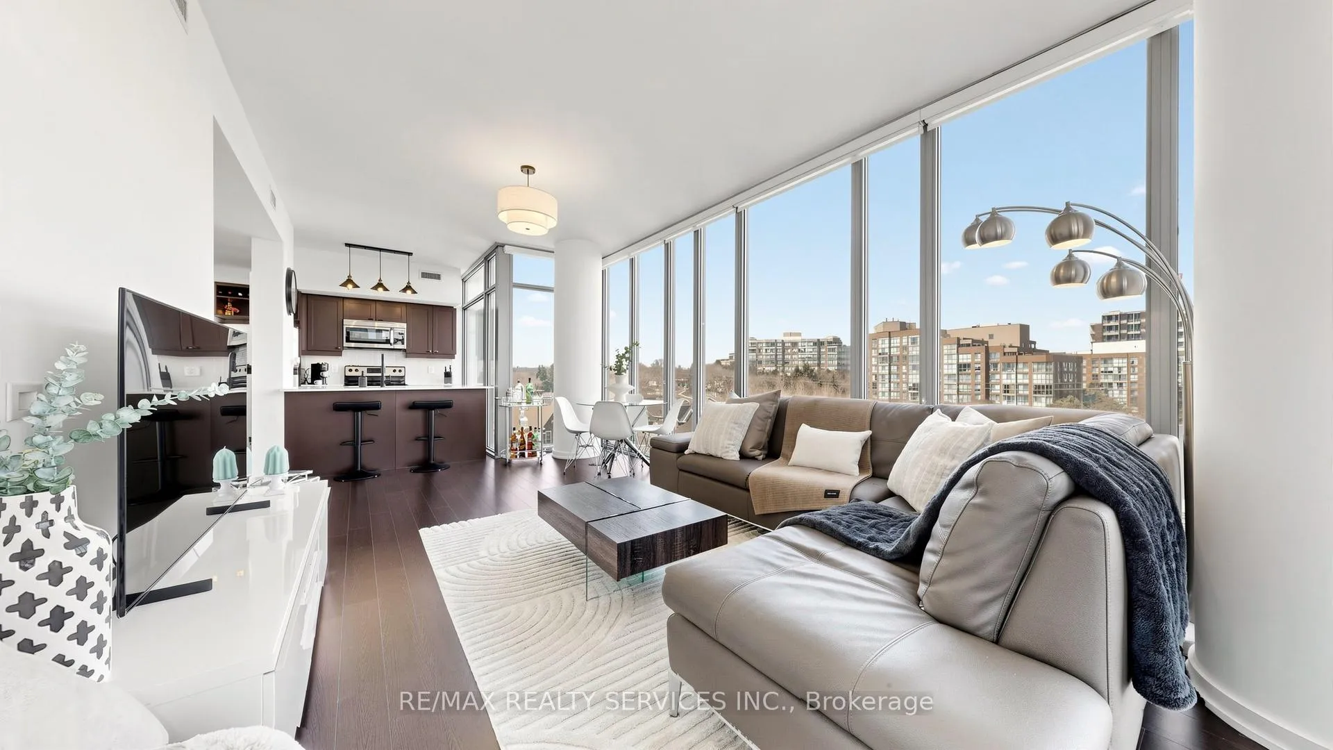 Photo 8 of Unit 511, 105 The Queensway Avenue, Toronto, High Park-Swansea — HOMEH