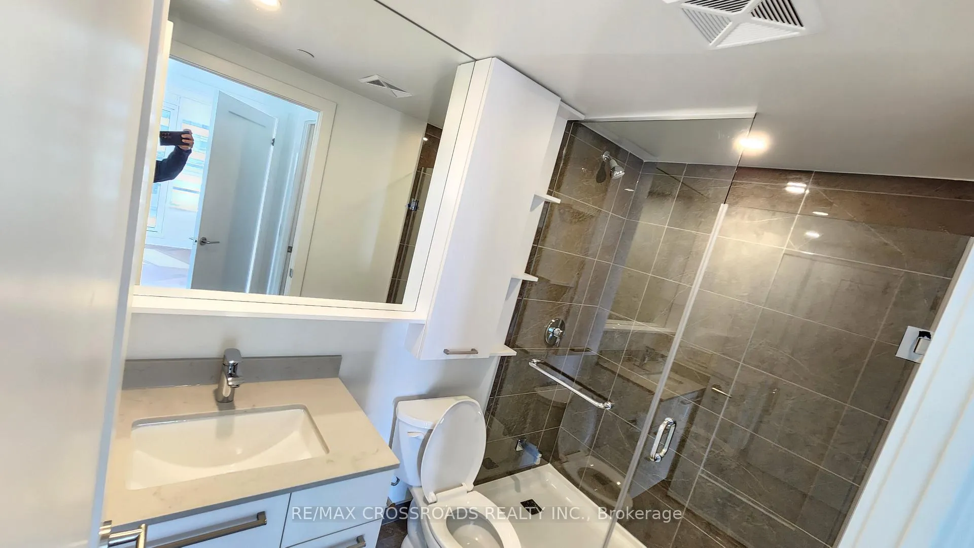 Photo 9 of Unit 908, 9 Clegg Road, Markham, Unionville — HOMEH