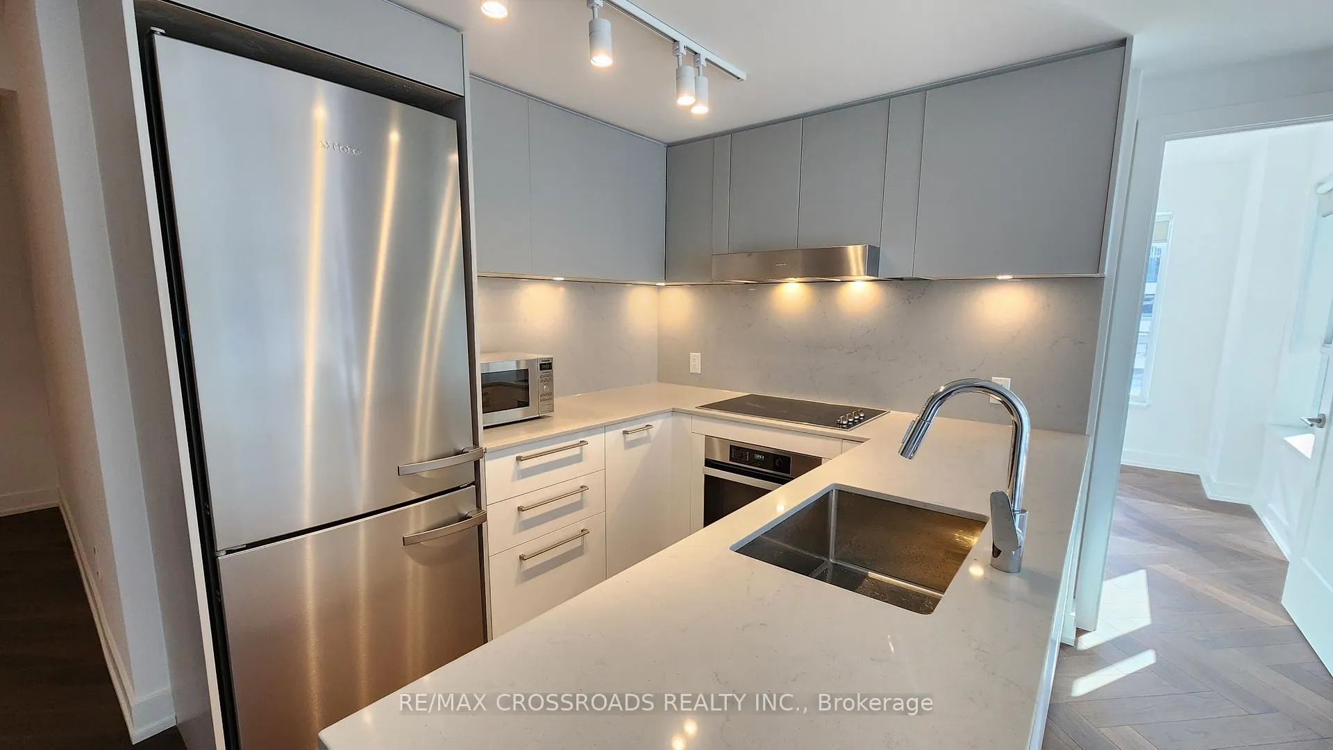 Photo 15 of Unit 908, 9 Clegg Road, Markham, Unionville — HOMEH