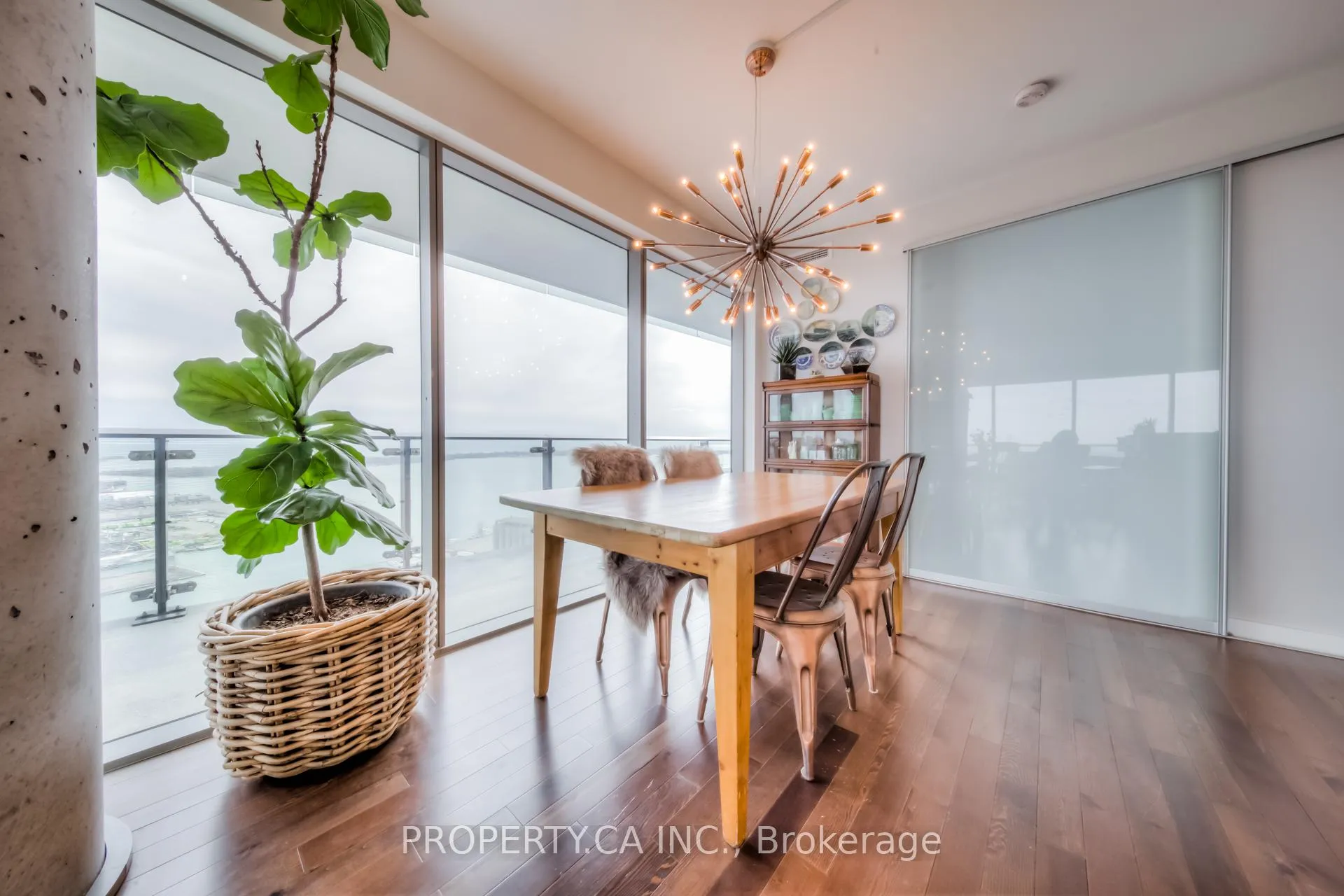 Photo 3 of Unit 3206, 70 Distillery Lane, Toronto, Waterfront Communities — HOMEH