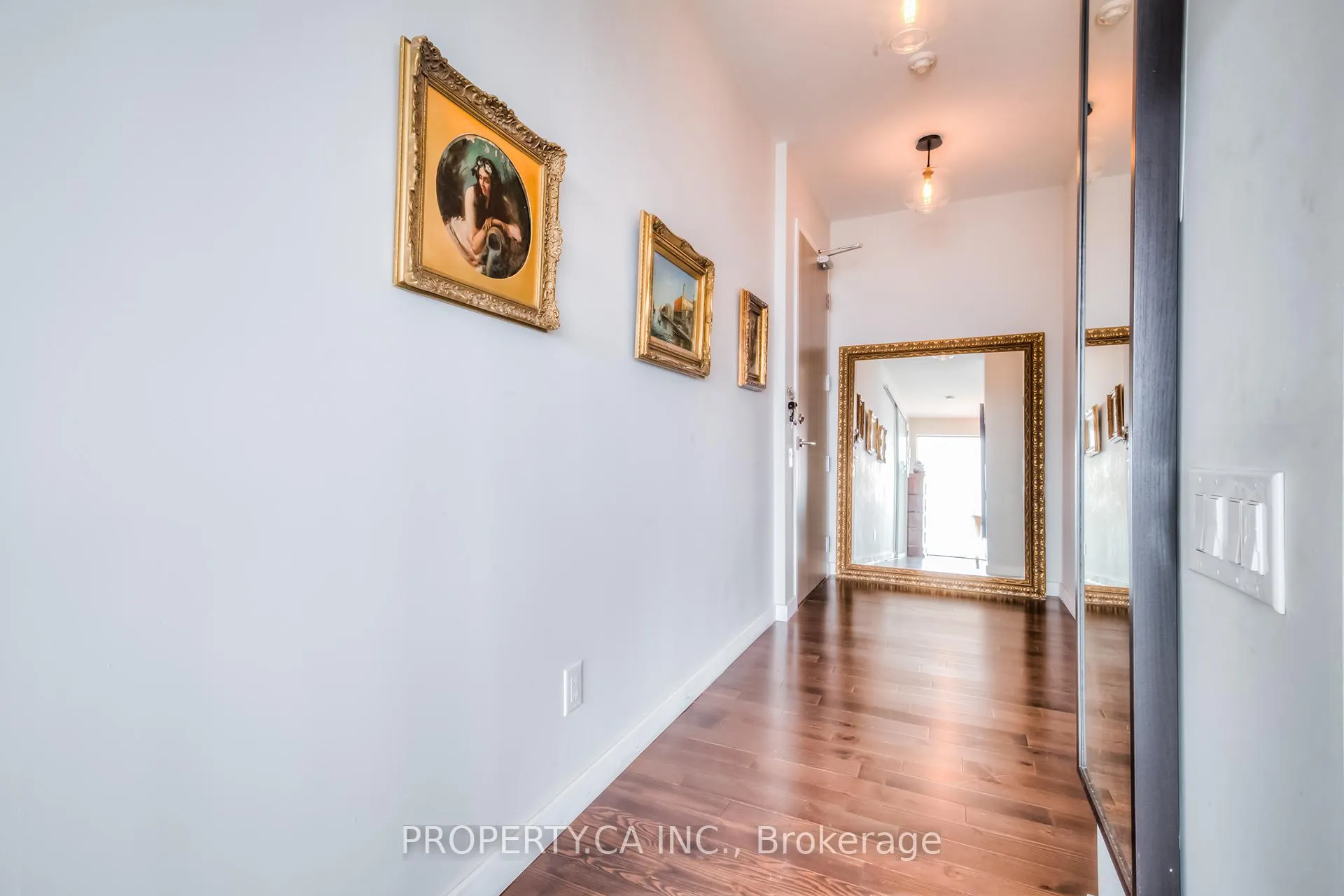 Photo 10 of Unit 3206, 70 Distillery Lane, Toronto, Waterfront Communities — HOMEH
