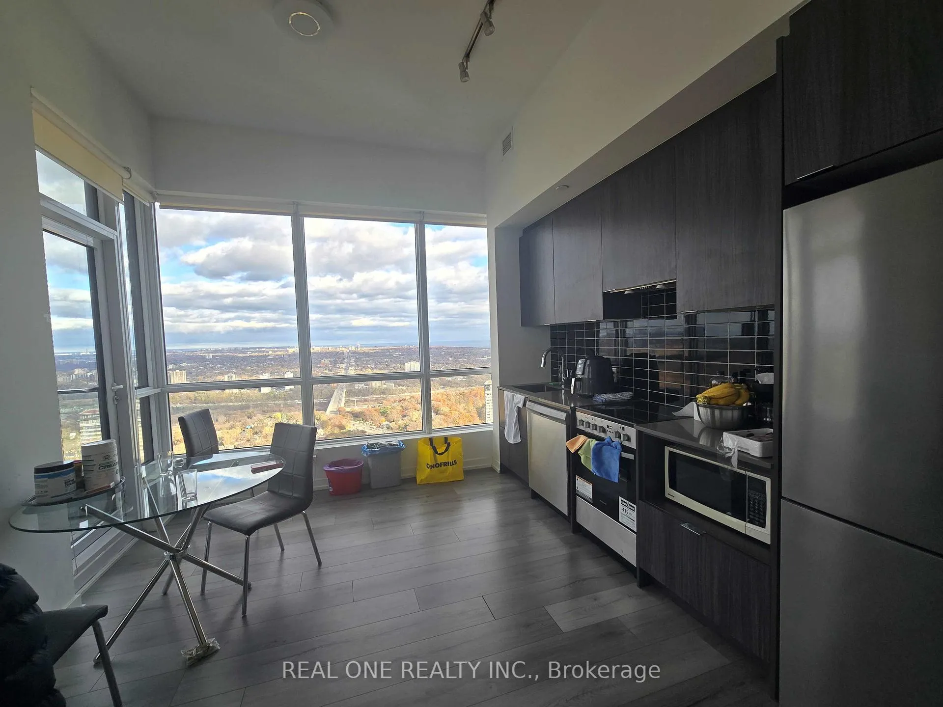 Photo 3 of Unit 5407, 395 Bloor Street E, Toronto, North St. James Town — HOMEH