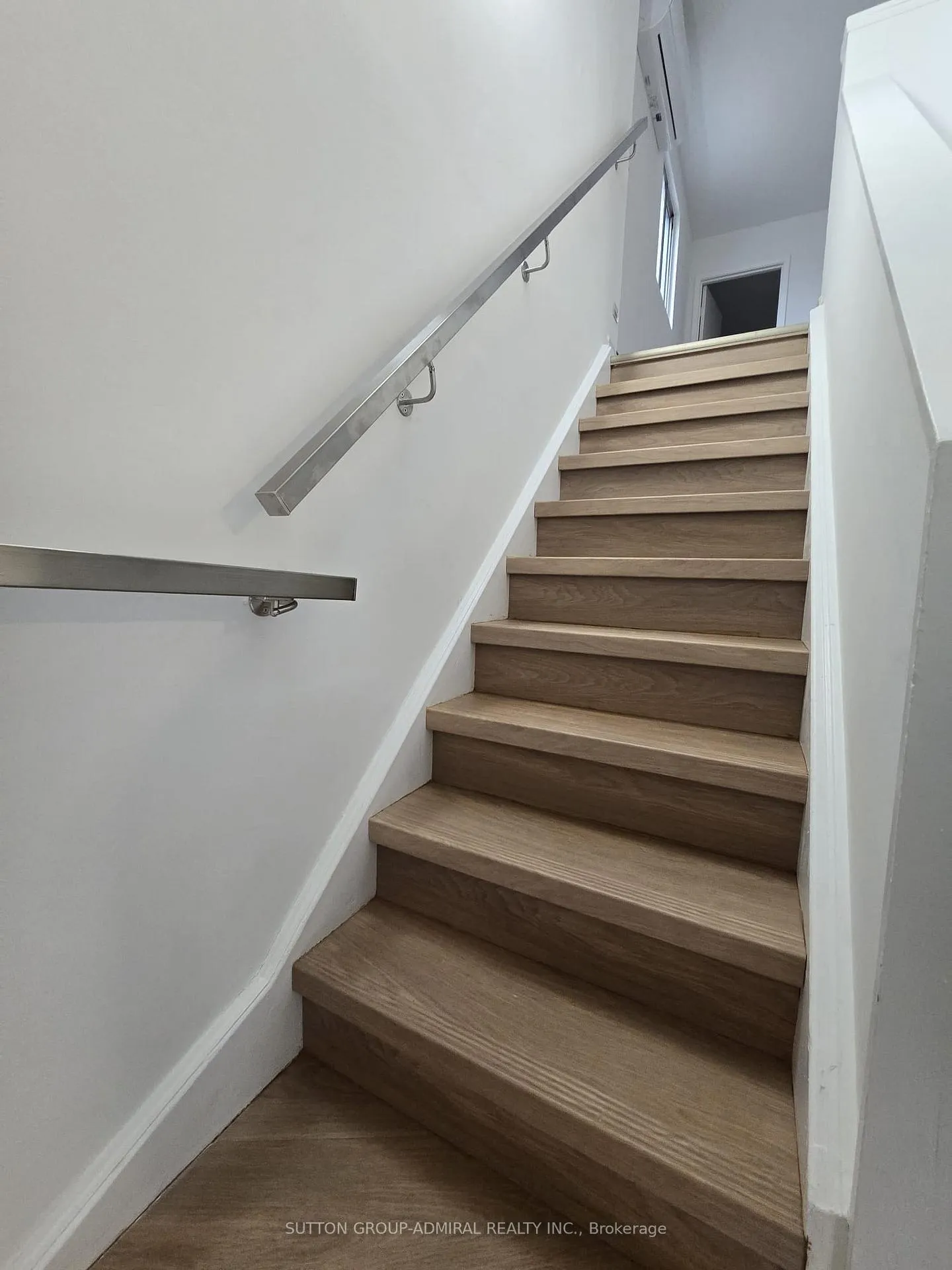 Photo 4 of Unit 56, 41 Valleyview Road, Kitchener, Laurentian Hills — HOMEH