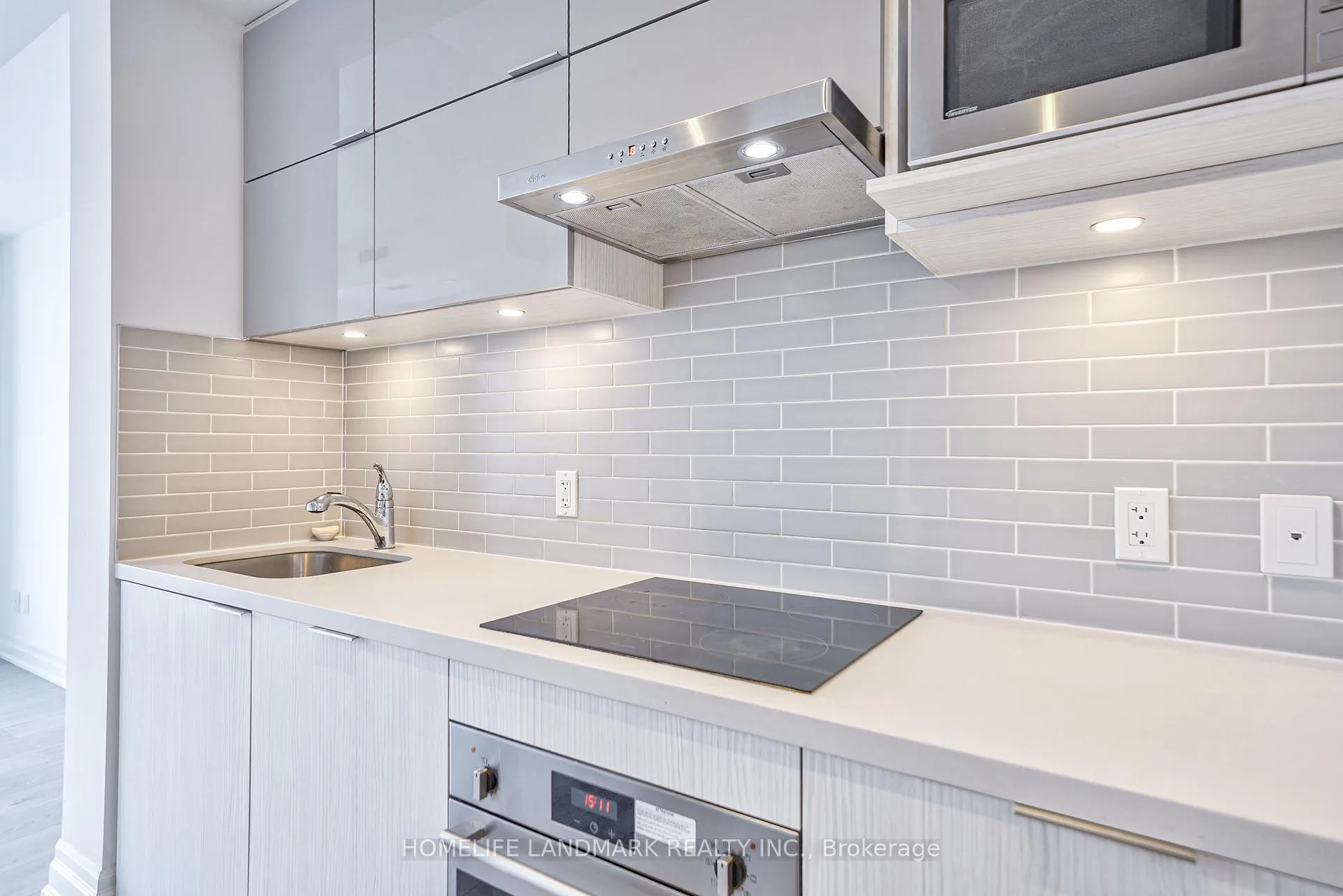 Photo 5 of Unit 509, 8 Rouge Valley Drive W, Markham, Unionville — HOMEH