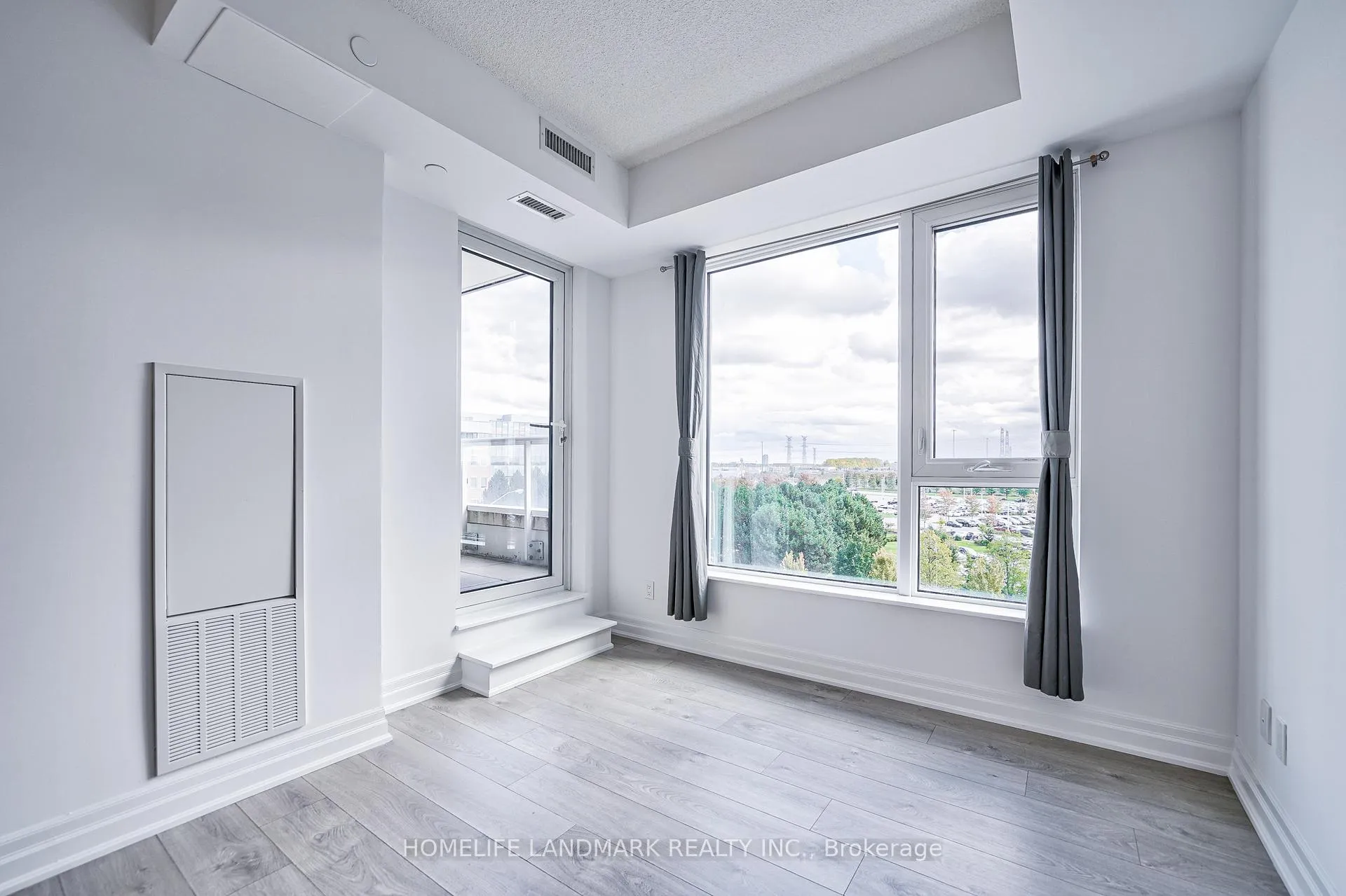 Photo 6 of Unit 509, 8 Rouge Valley Drive W, Markham, Unionville — HOMEH